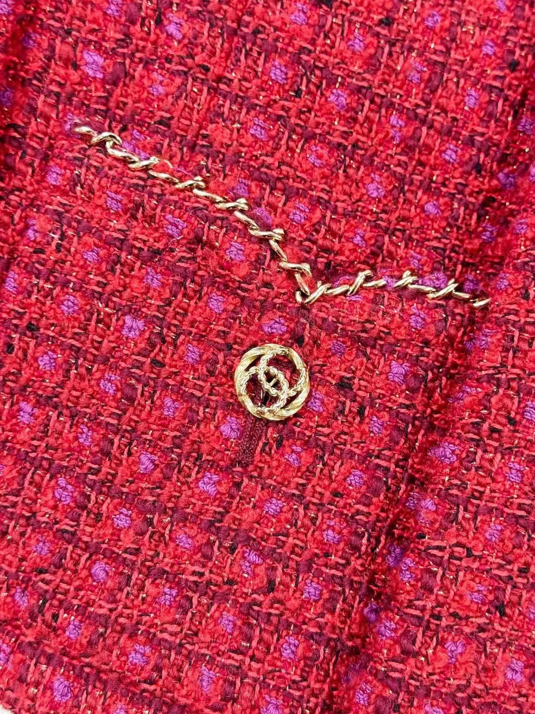 Chanel Chanel Red Plaid Tweed Gold C Button Coat Size S / US 4 / IT 40 - 4 Thumbnail