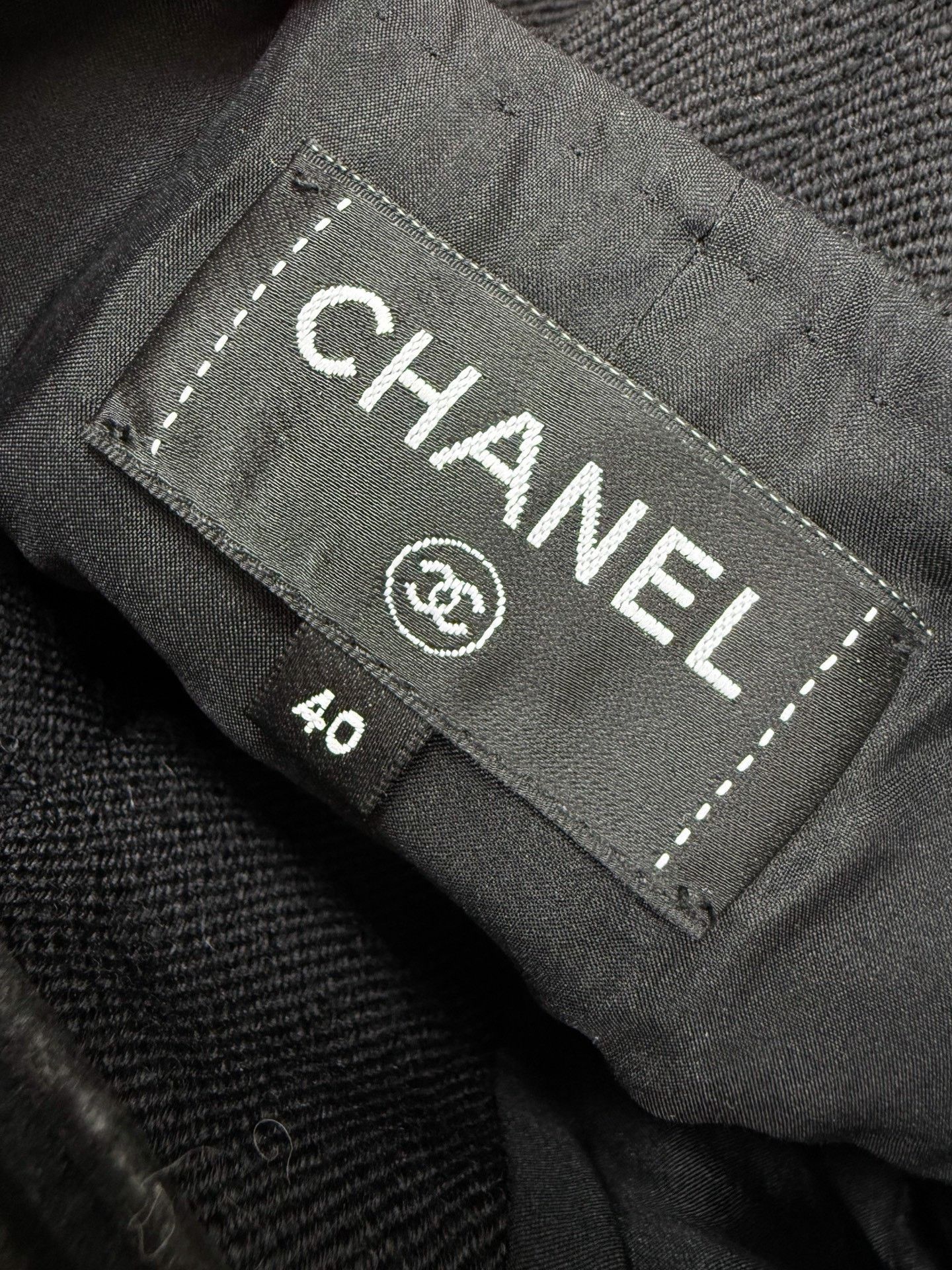 Chanel Chanel 23B Black Bermuda Wool Pants Size 40" / US 18 - 5 Thumbnail