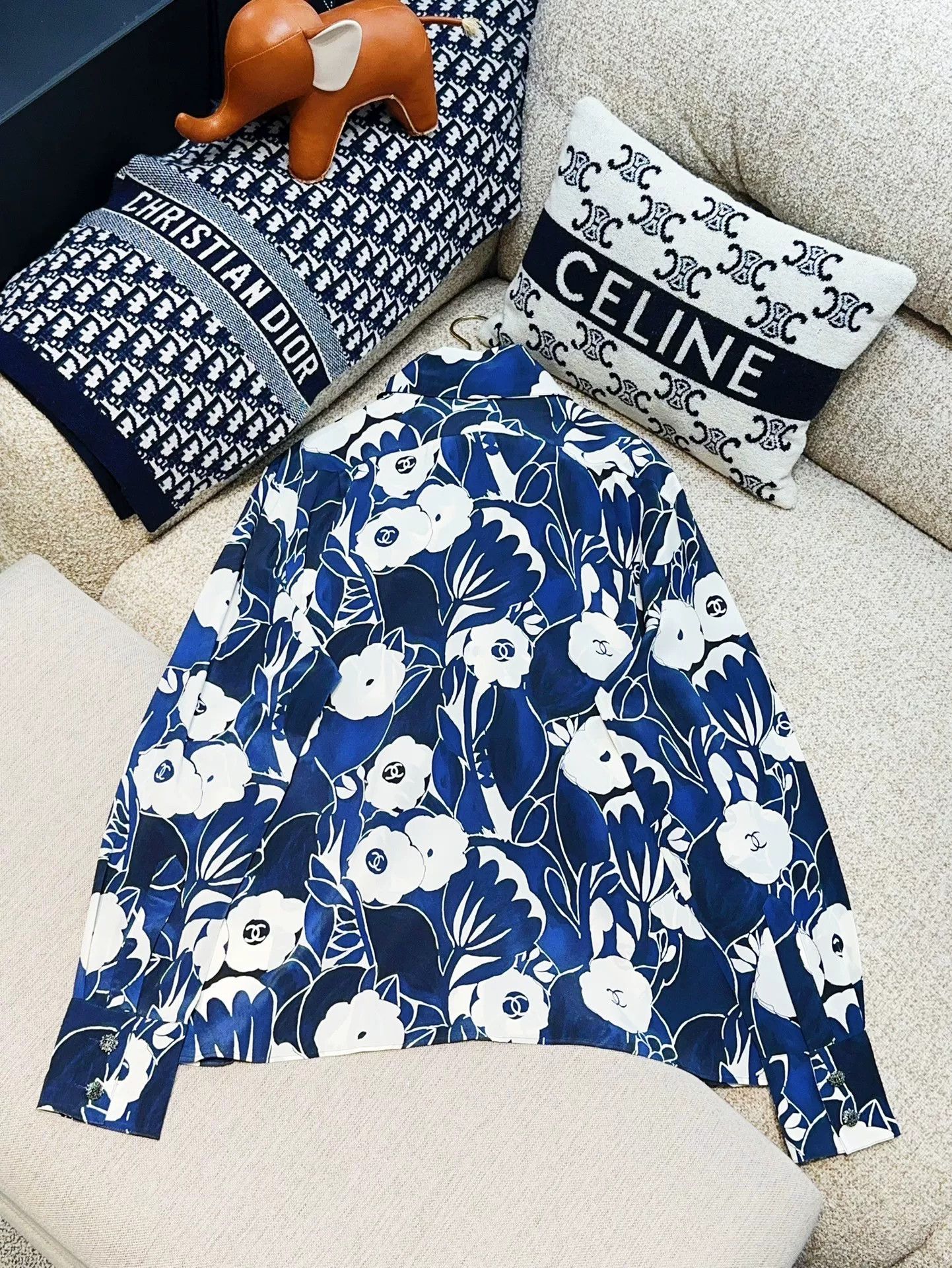 Chanel Chanel Blue Camellia Ribbon Shirt Size S / US 4 / IT 40 - 3 Thumbnail