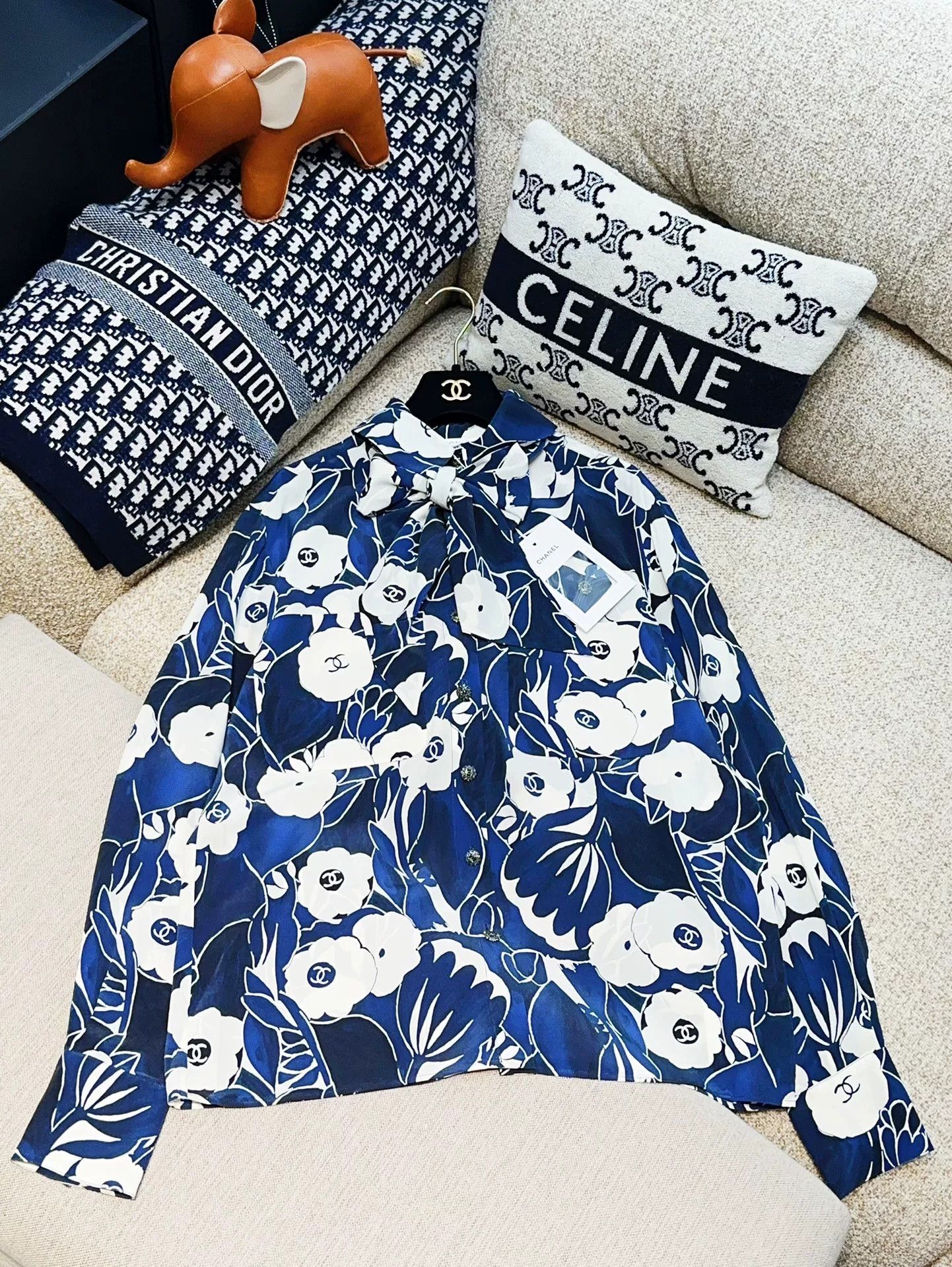 Chanel Chanel Blue Camellia Ribbon Shirt Size S / US 4 / IT 40 - 2 Thumbnail