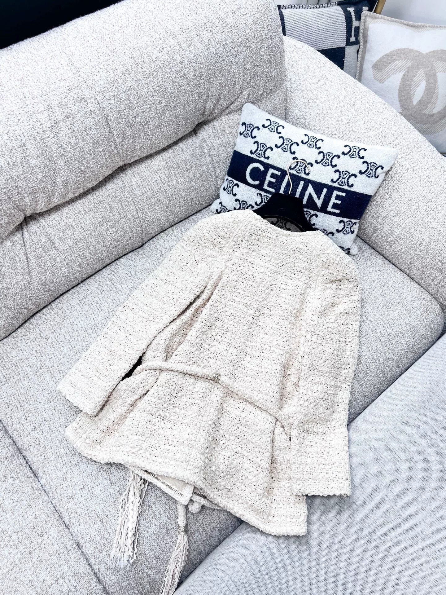 Chanel Chanel Beige Tweed Coat with Belt Size XXS / US 00 / IT 34 - 3 Thumbnail