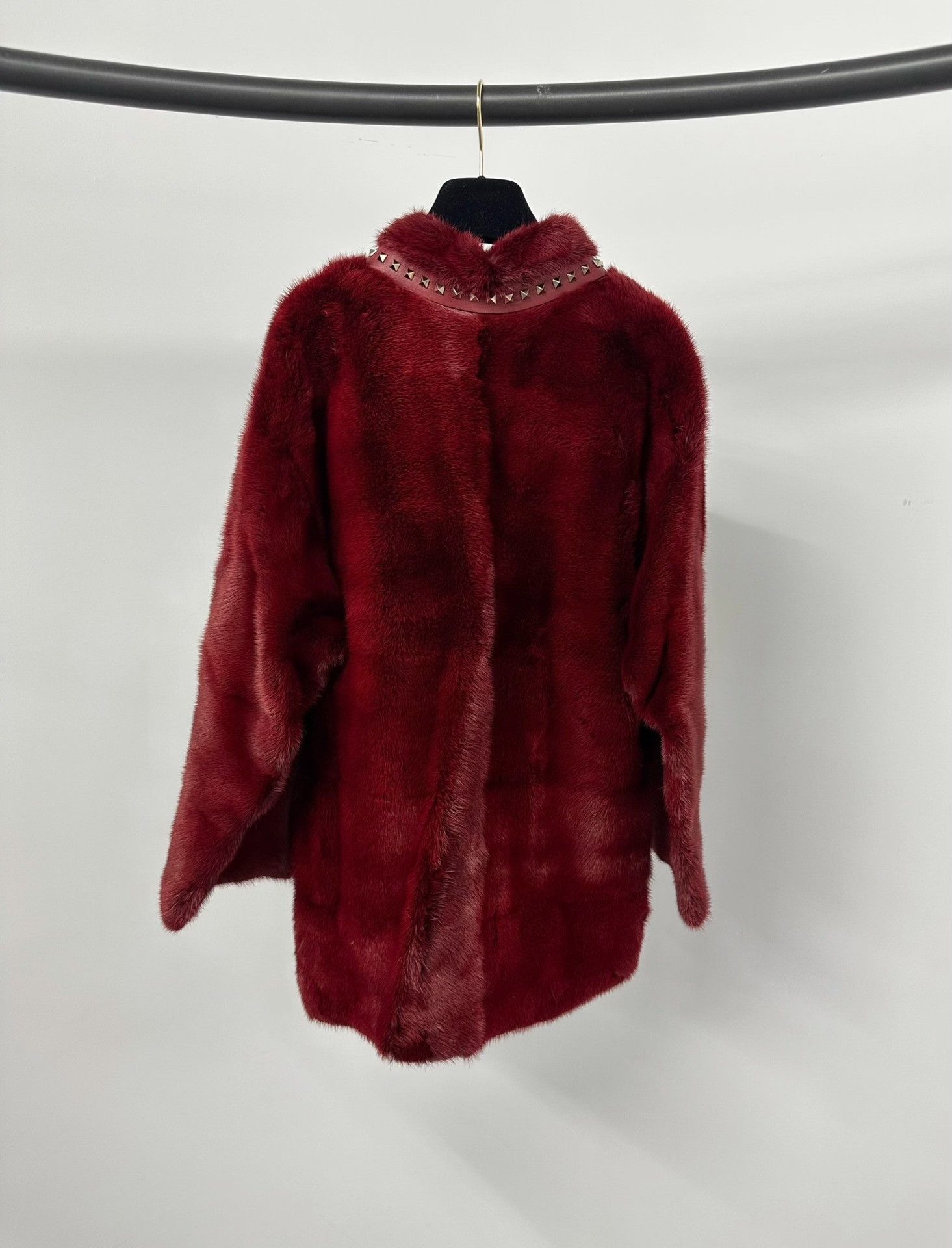 Valentino Valentino Red Rivet Fur Coat Size S / US 4 / IT 40 - 2 Thumbnail
