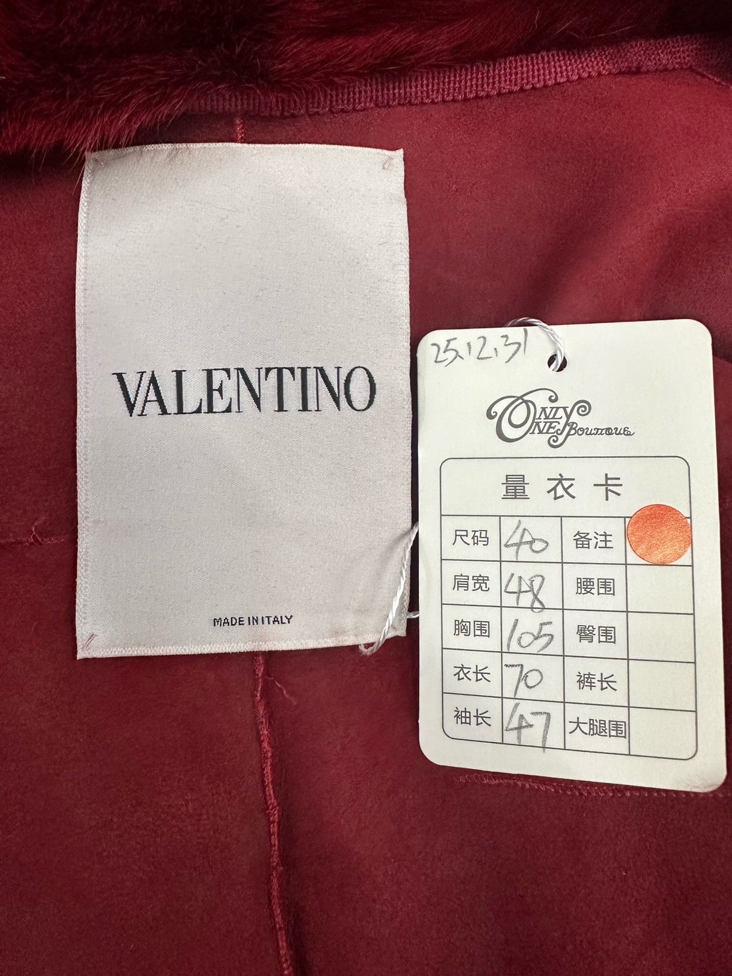 Valentino Valentino Red Rivet Fur Coat Size S / US 4 / IT 40 - 5 Thumbnail