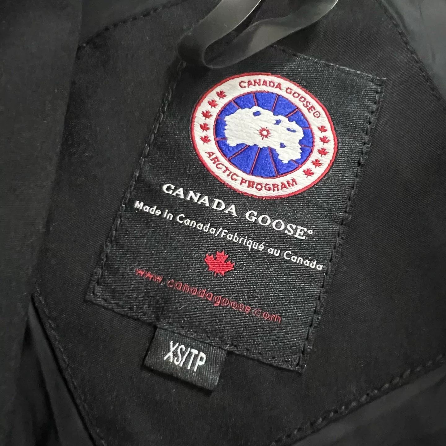 Canada Goose Canada Goose Black Quilted Hooded Down Jacket Size XS / US 0-2 / IT 36-38 - 4 Thumbnail