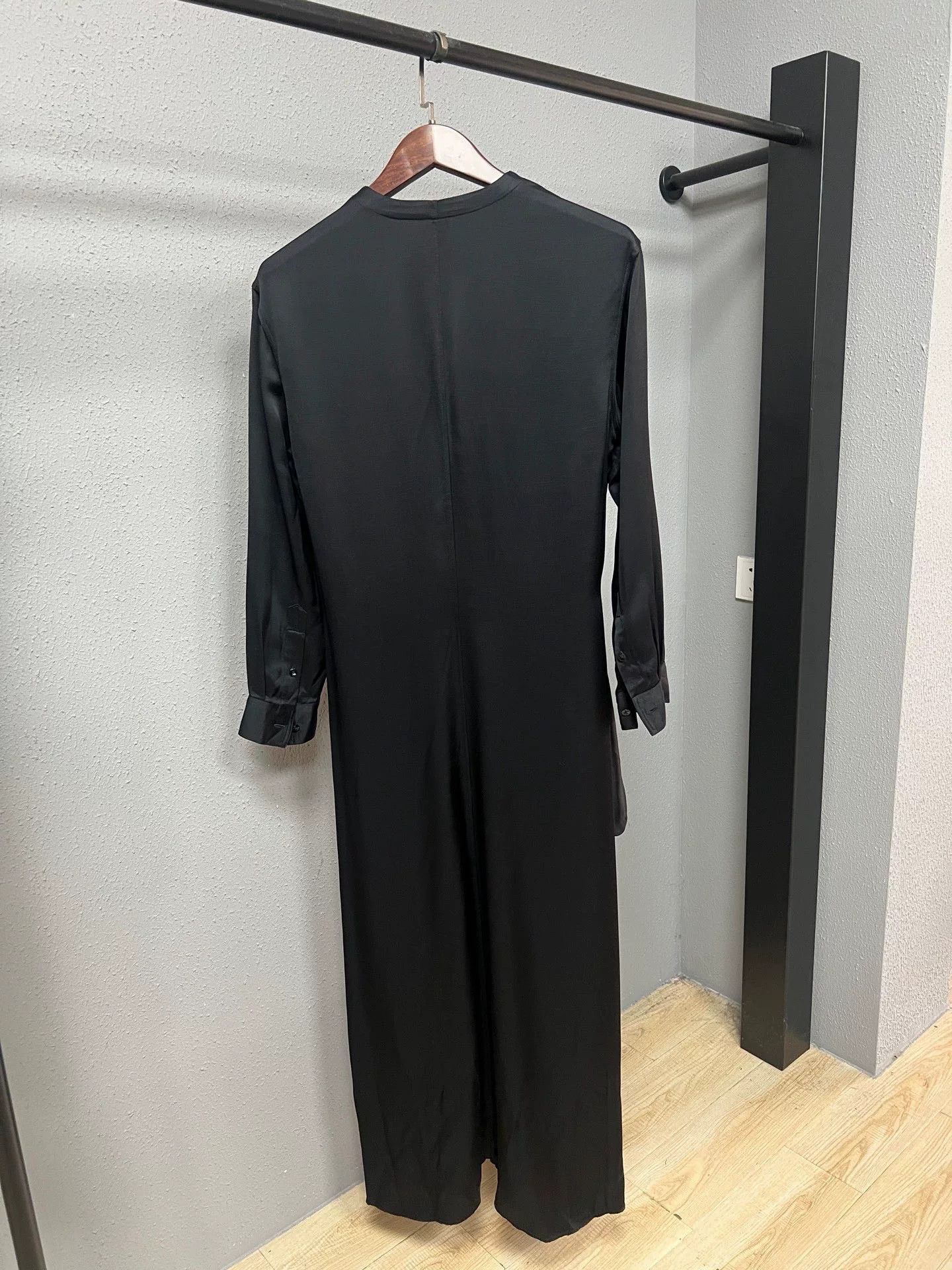 Toteme Toteme Black Satin Cinched Waist Dress Size XS / US 0-2 / IT 36-38 - 2 Thumbnail
