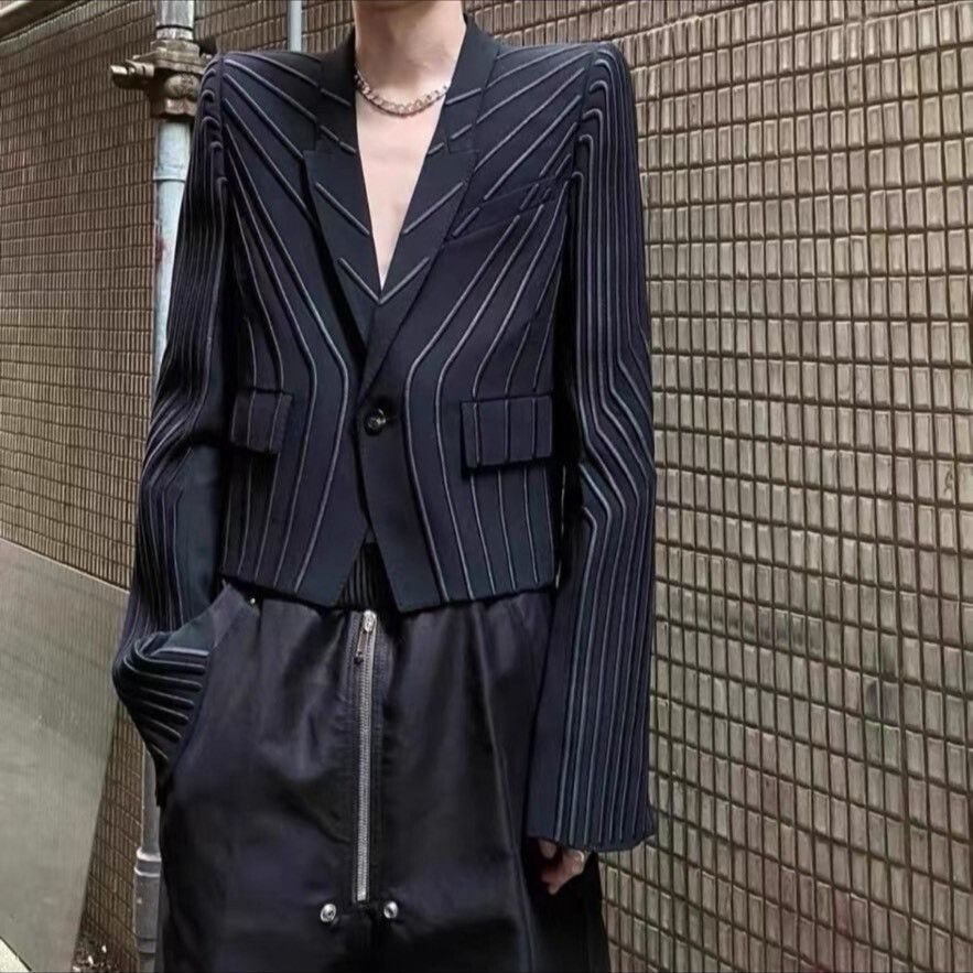 Rick Owens Rick Owens Padded Shoulder Short Blazer Size S / US 4 / IT 40 - 8 Thumbnail