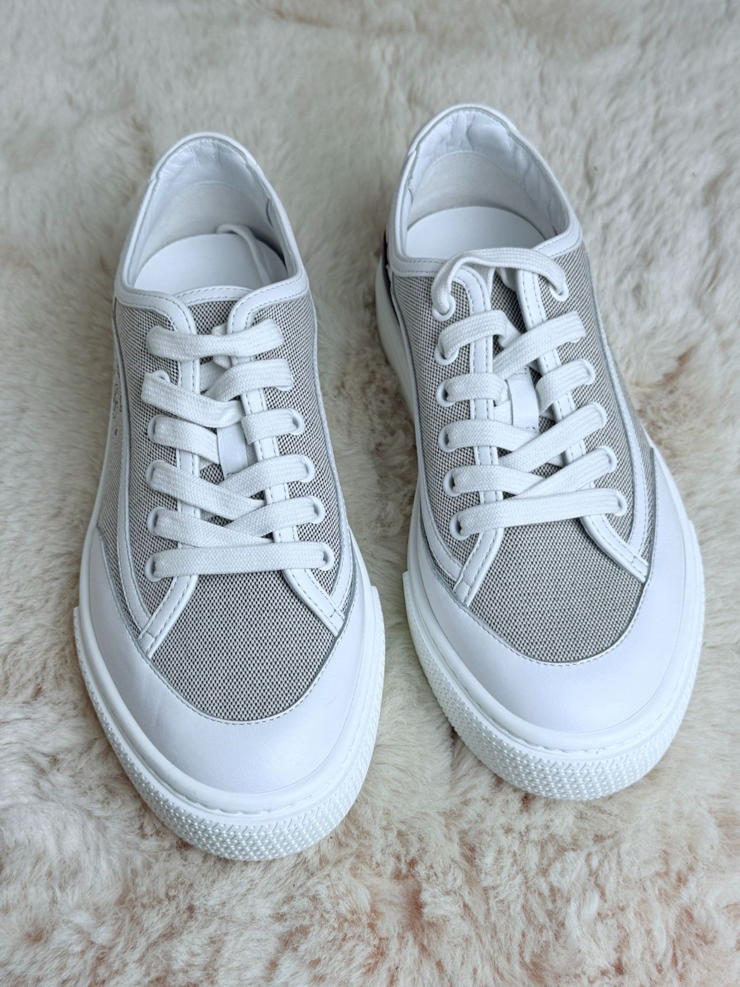 Hermes Hermes Canvas Gray Lowtop Sneakers us_6 Women Size US 6 / IT 36 - 2 Thumbnail