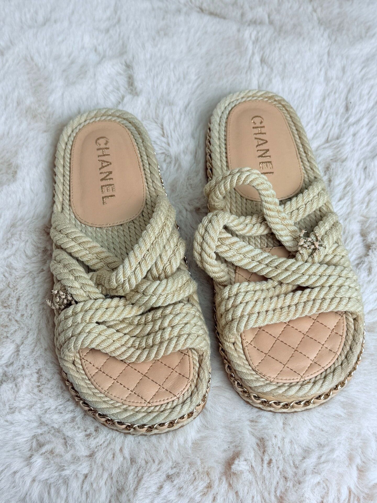 Chanel Chanel Knit Sandals us_9 Women Size US 9 / IT 39 - 2 Thumbnail