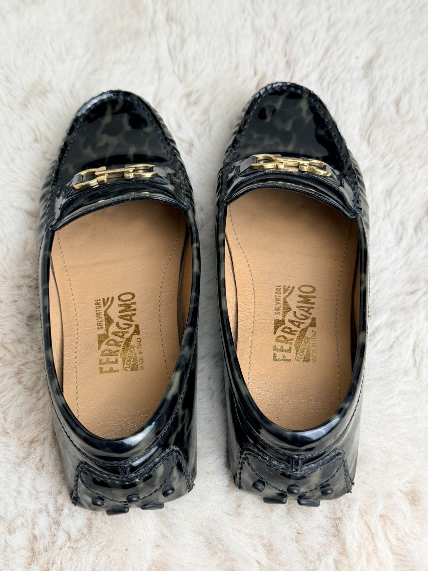 Salvatore Ferragamo Salvatore Ferragamo Patent Gold Lowtop Sneakers us_6 Women Size US 6 / IT 36 - 4 Thumbnail
