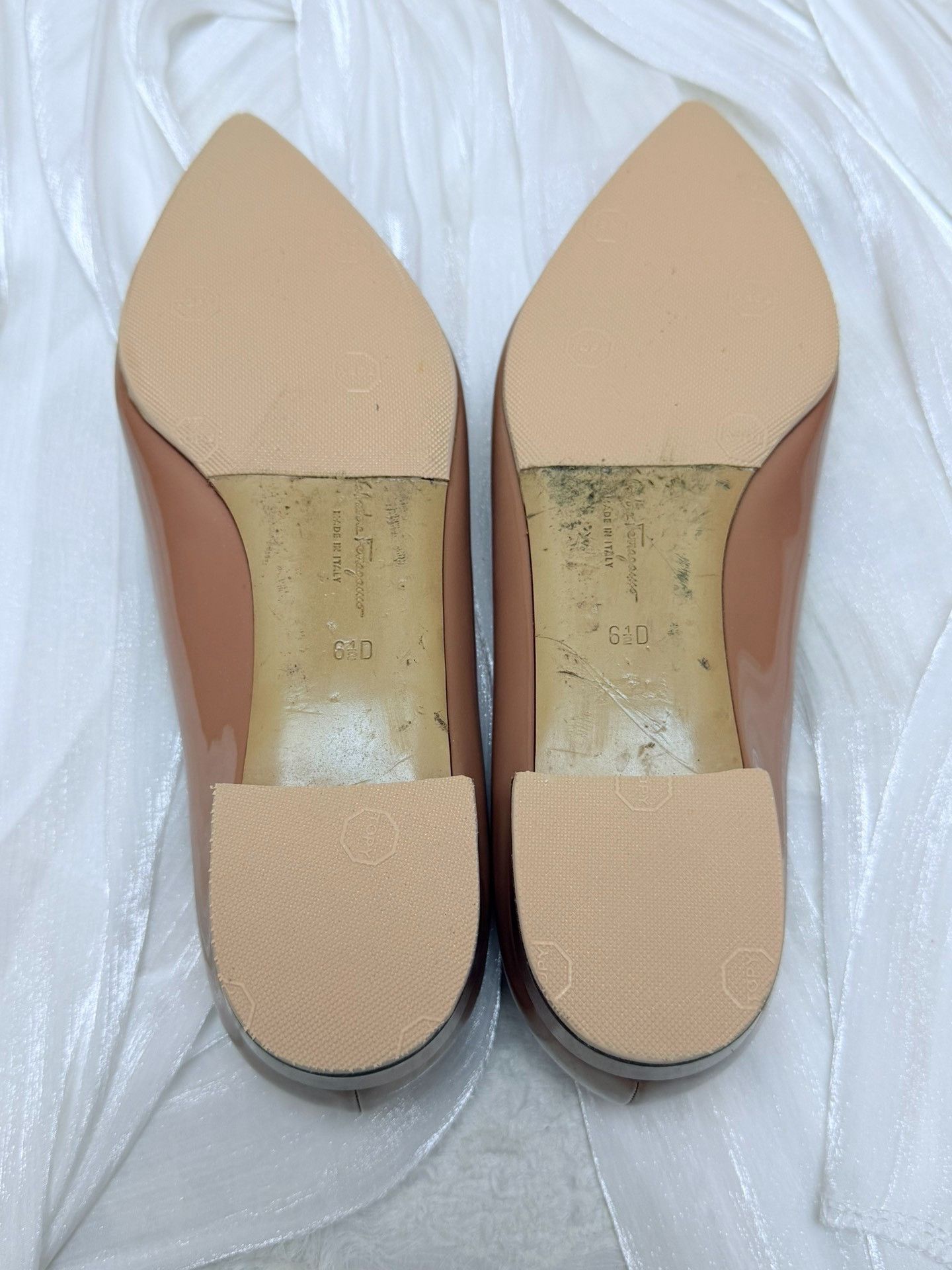 Salvatore Ferragamo Salvatore Ferragamo Lowtop Sneakers us_7 Women Size US 7 / IT 37 - 7 Thumbnail