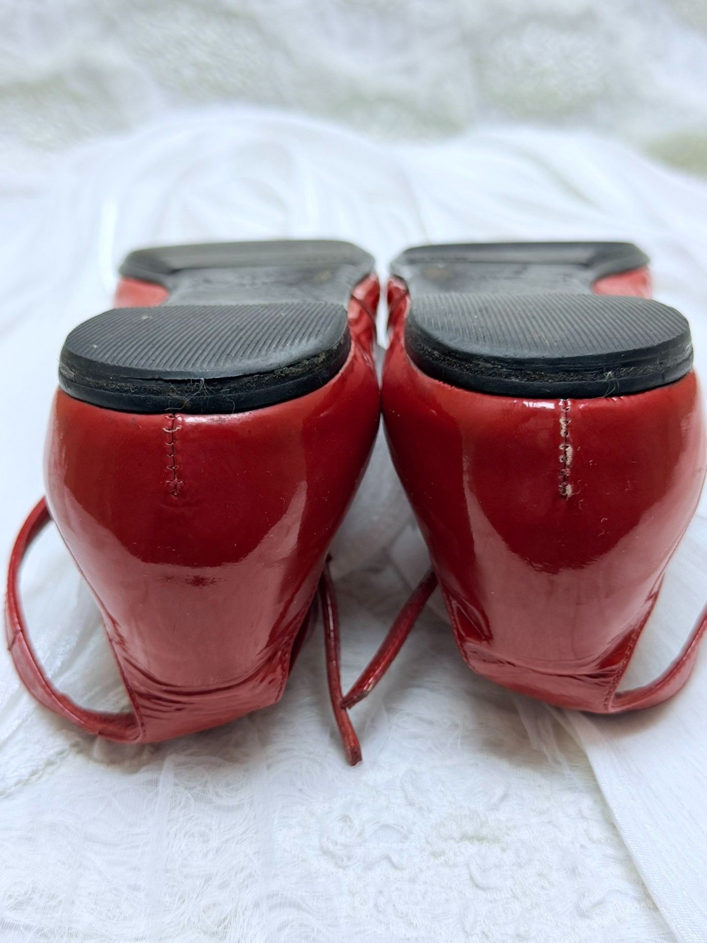 Gucci Gucci Patent Red Lowtop Sneakers us_6-5 Women Size US 6.5 / IT 36.5 - 4 Thumbnail