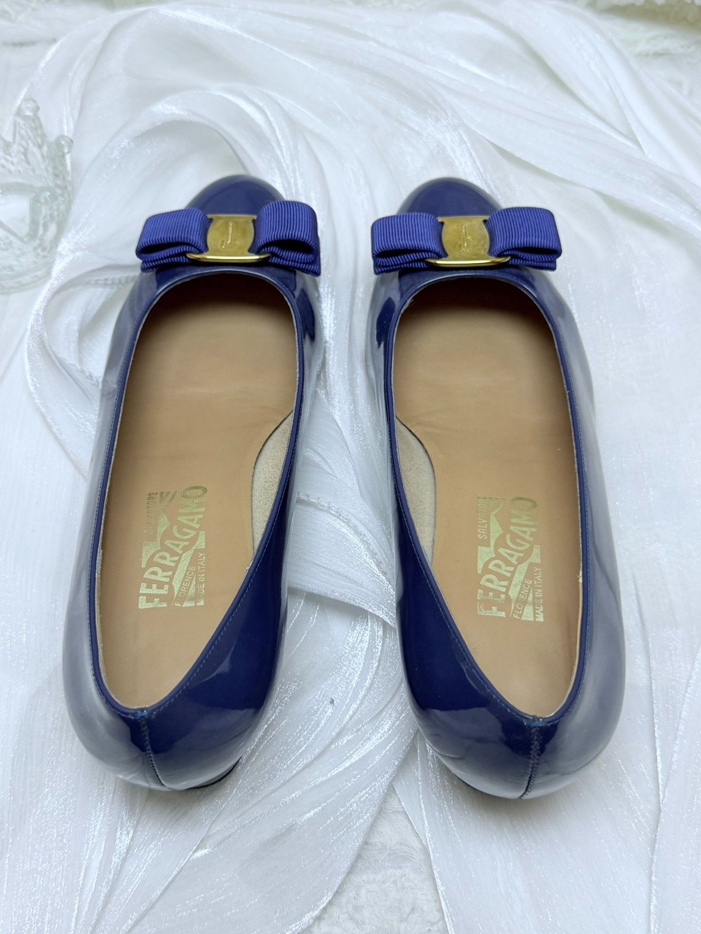 Salvatore Ferragamo Salvatore Ferragamo Patent Blue Lowtop Sneakers us_8 Women Size US 8 / IT 38 - 4 Thumbnail