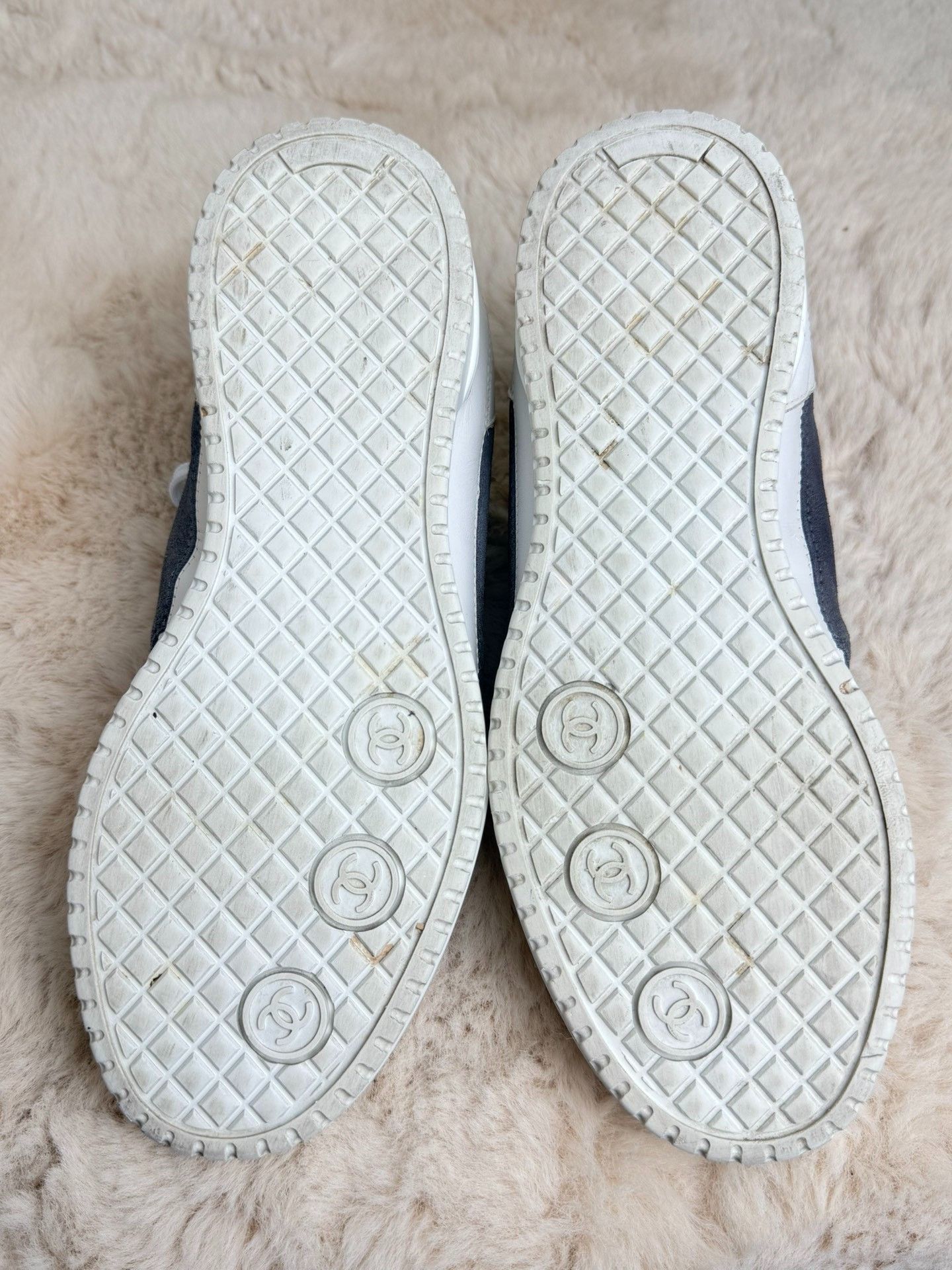 Chanel Chanel Multi Lowtop Sneakers us_8 Women Size US 8 / IT 38 - 7 Thumbnail