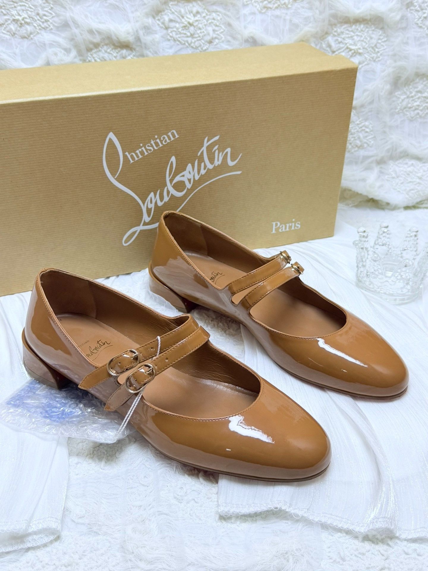 Christian Louboutin Christian Louboutin Brown Lowtop Sneakers us_6 Women Size US 6 / IT 36 - 2 Thumbnail
