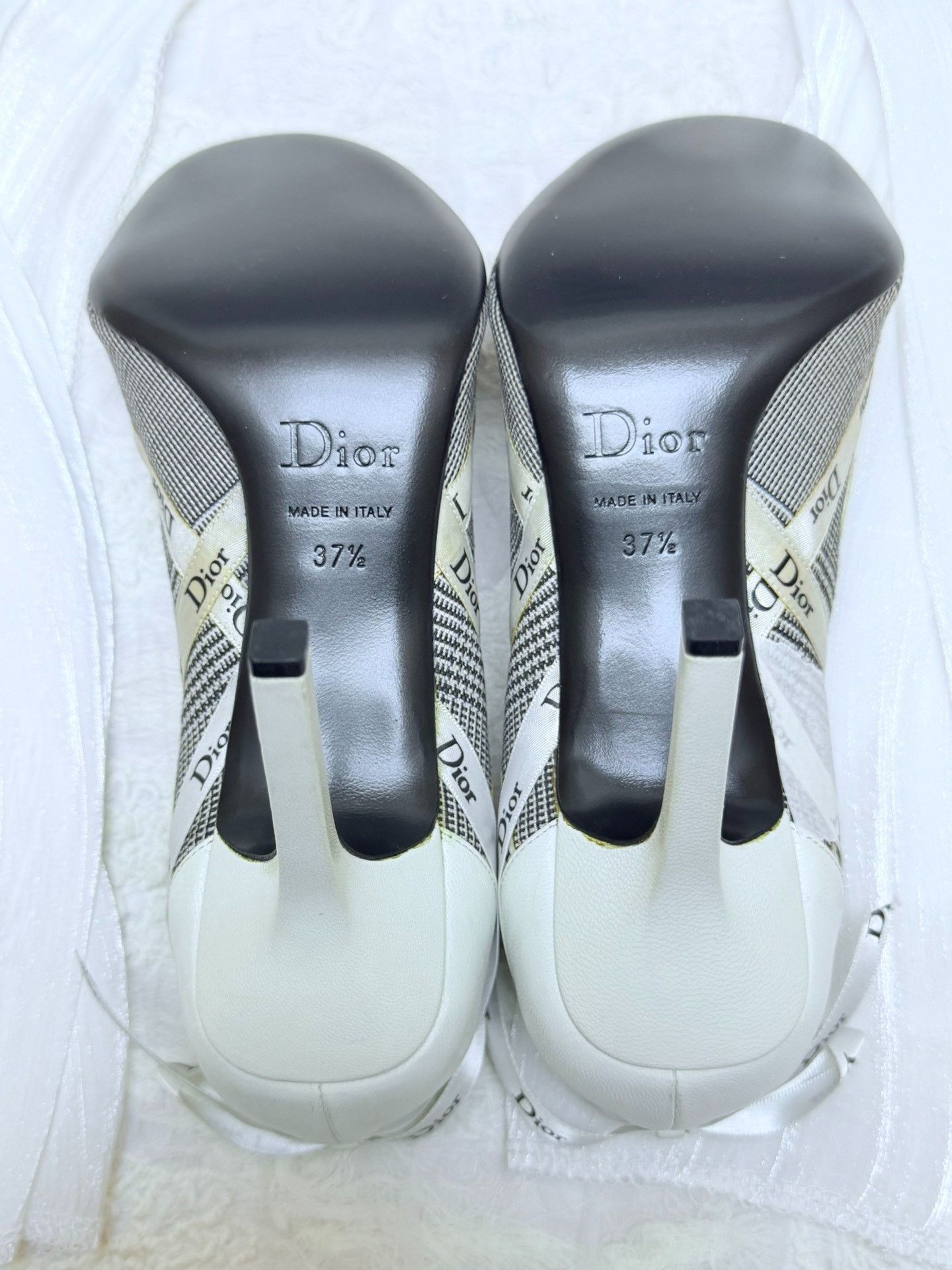 Dior Dior Lowtop Sneakers us_7-5 Women Size US 7.5 / IT 37.5 - 5 Thumbnail