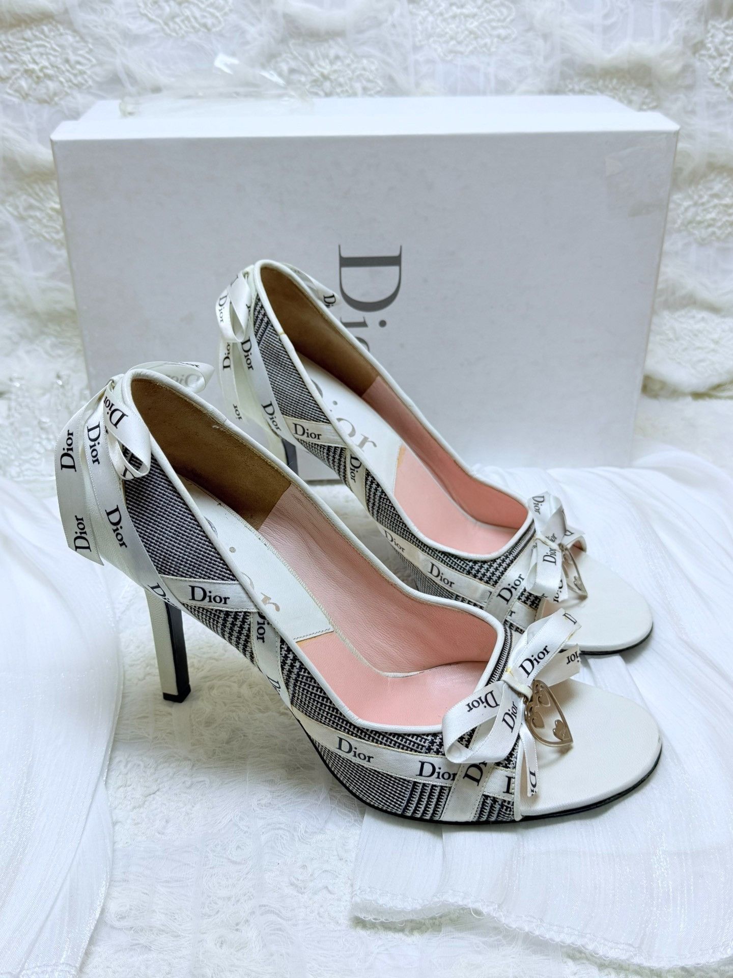 Dior Dior Lowtop Sneakers us_7-5 Women Size US 7.5 / IT 37.5 - 2 Thumbnail