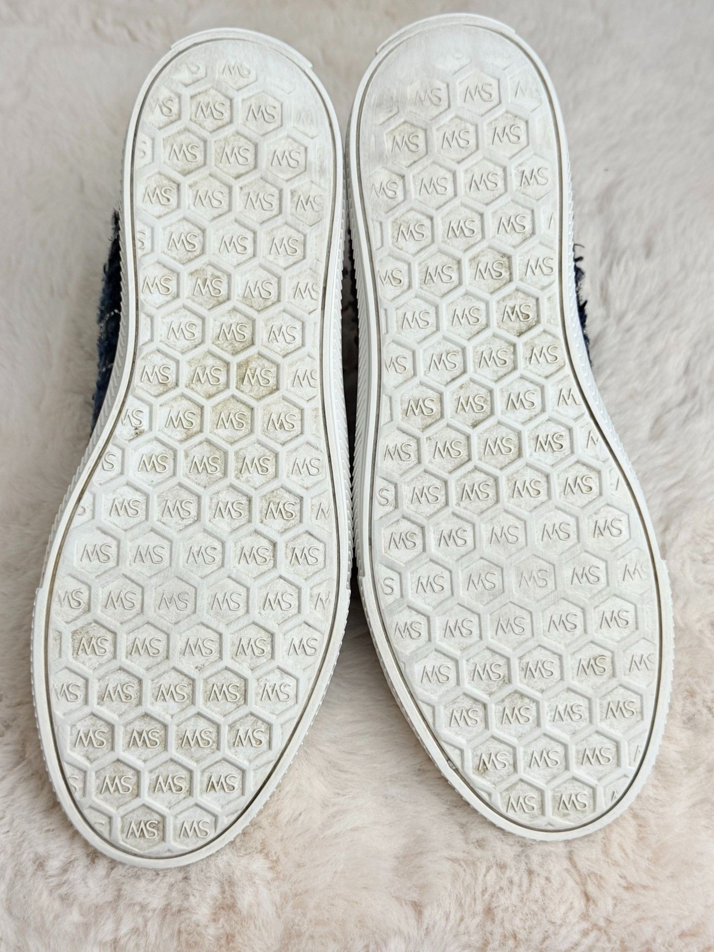 Stuart Weitzman Stuart Weitzman Plaid Hitop Sneakers us_8 Women Size US 8 / IT 38 - 4 Thumbnail