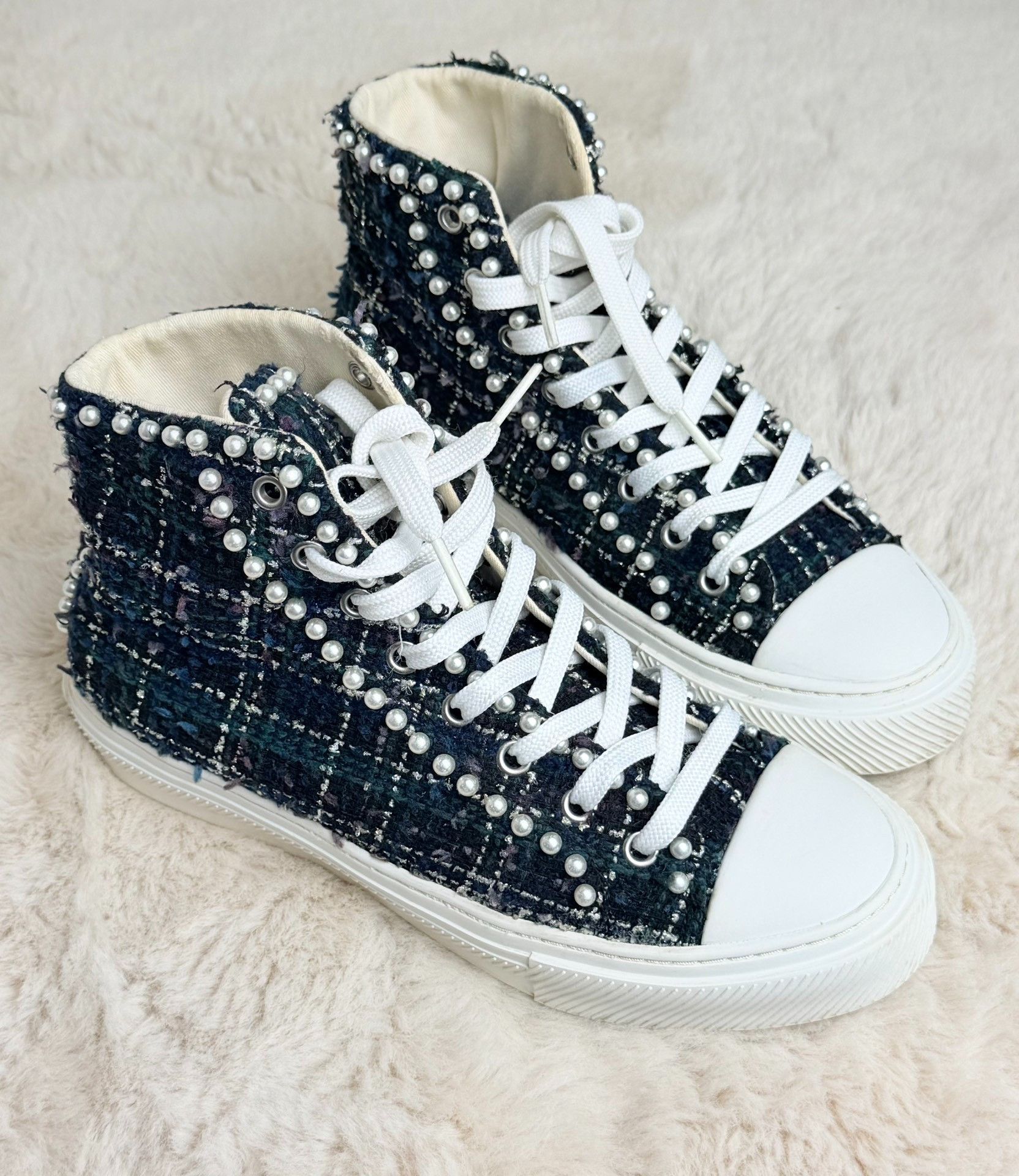Stuart Weitzman Stuart Weitzman Plaid Hitop Sneakers us_8 Women Size US 8 / IT 38 - 3 Thumbnail