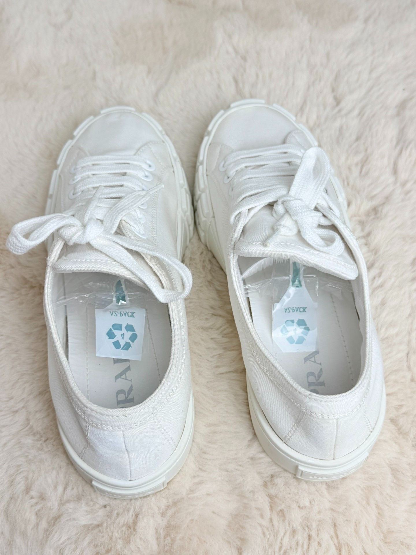 Prada Prada Canvas White Lowtop Sneakers us_7-5 Women Size US 7.5 / IT 37.5 - 4 Thumbnail