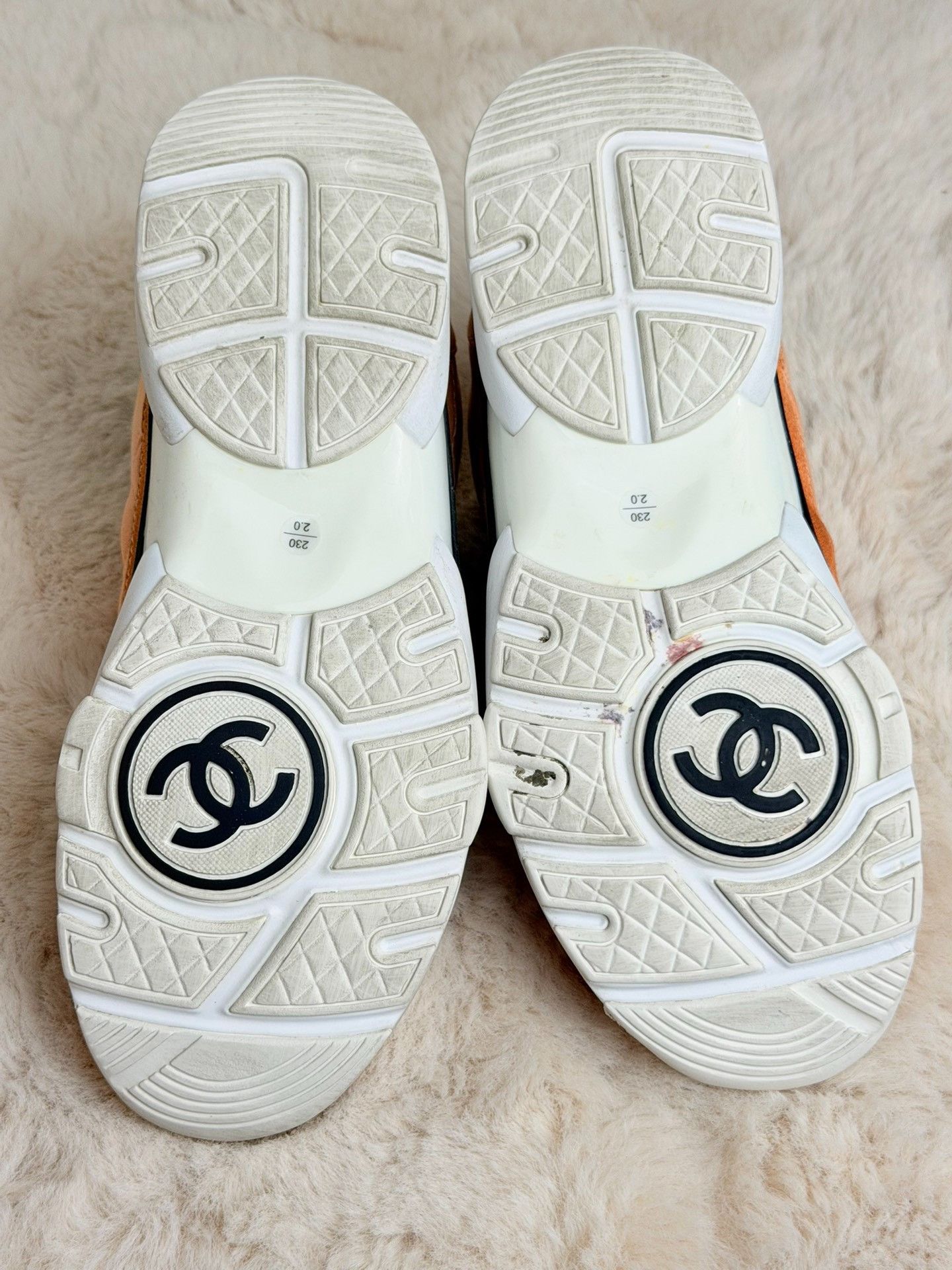 Chanel Chanel Orange Lowtop Sneakers us_6-5 Women Size US 6.5 / IT 36.5 - 6 Thumbnail