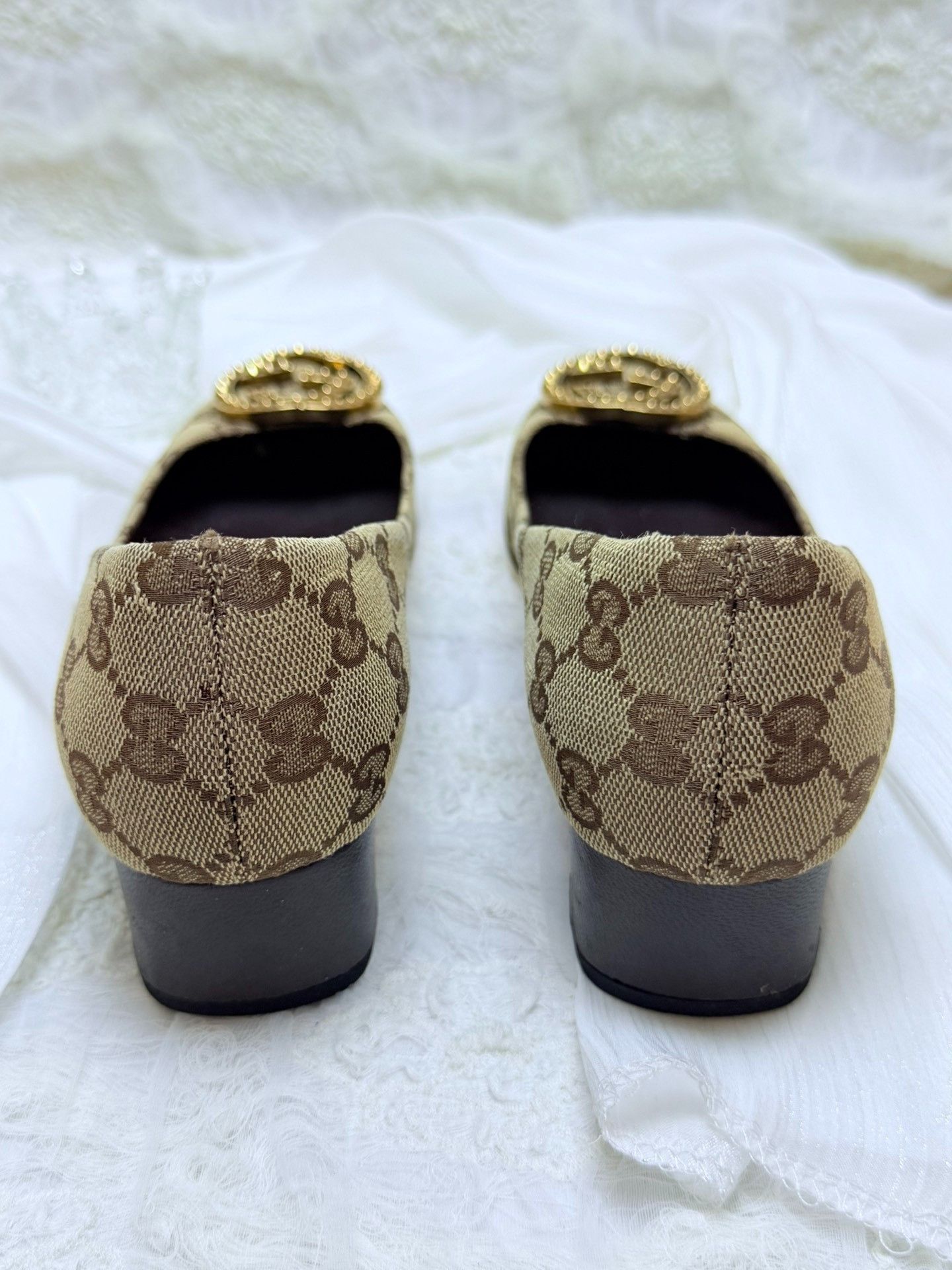 Gucci Gucci Lowtop Sneakers us_7 Women Size US 7 / IT 37 - 5 Thumbnail
