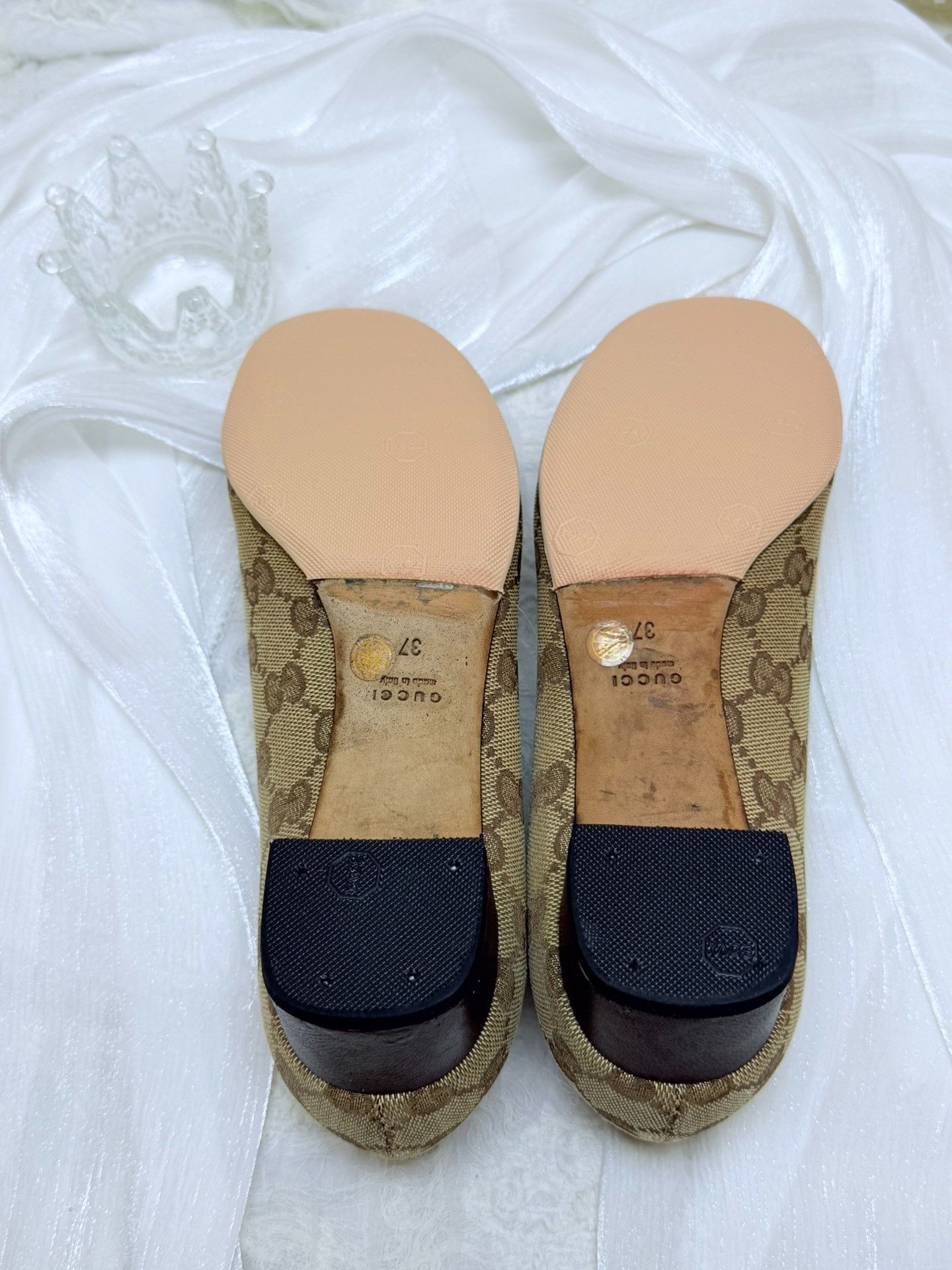 Gucci Gucci Lowtop Sneakers us_7 Women Size US 7 / IT 37 - 7 Thumbnail