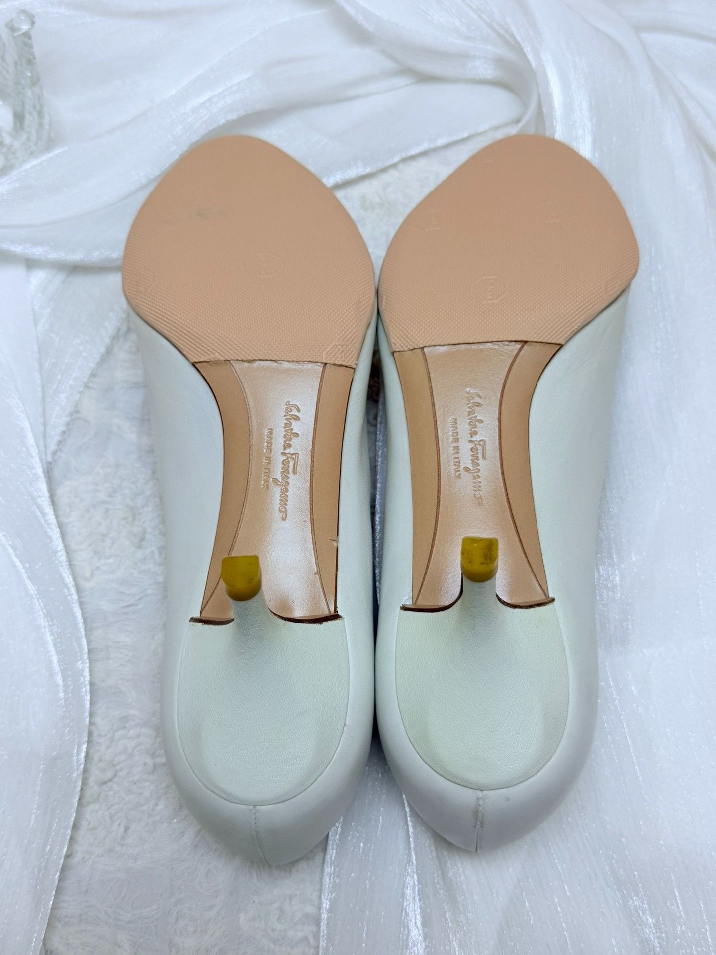Salvatore Ferragamo Salvatore Ferragamo Leather Lowtop Sneakers us_6-5 Women Size US 6.5 / IT 36.5 - 6 Thumbnail
