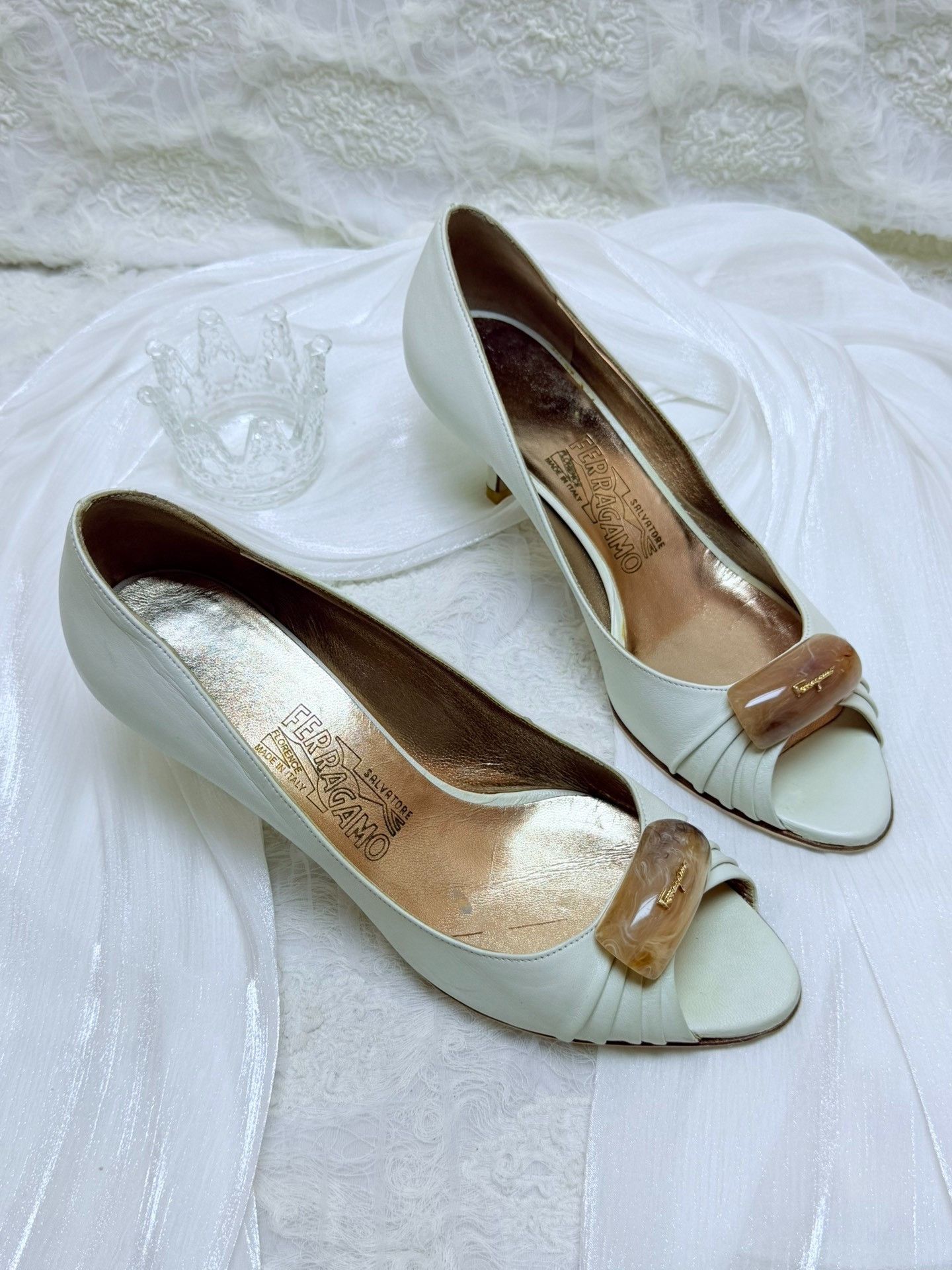 Salvatore Ferragamo Salvatore Ferragamo Leather Lowtop Sneakers us_6-5 Women Size US 6.5 / IT 36.5 - 2 Thumbnail