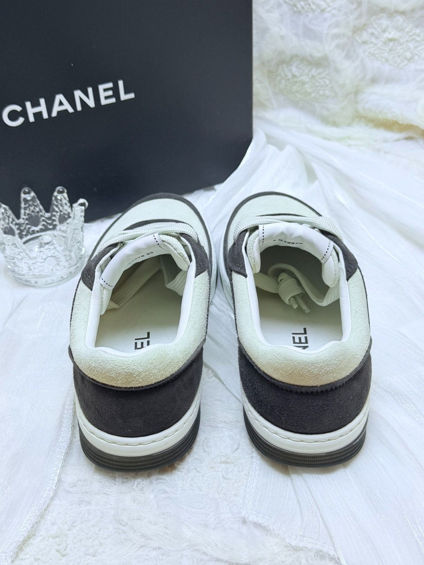 Chanel Chanel Black Lowtop Sneakers us_5 Women Size US 5 / IT 35 - 4 Thumbnail