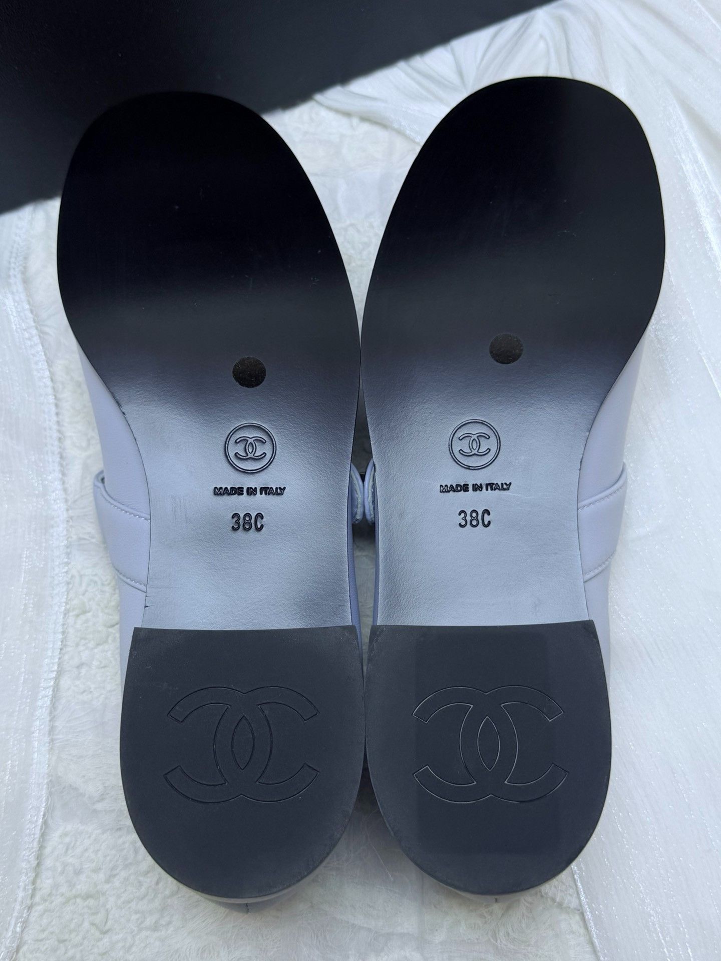 Chanel Chanel Black Lowtop Sneakers us_8 Women Size US 8 / IT 38 - 6 Thumbnail