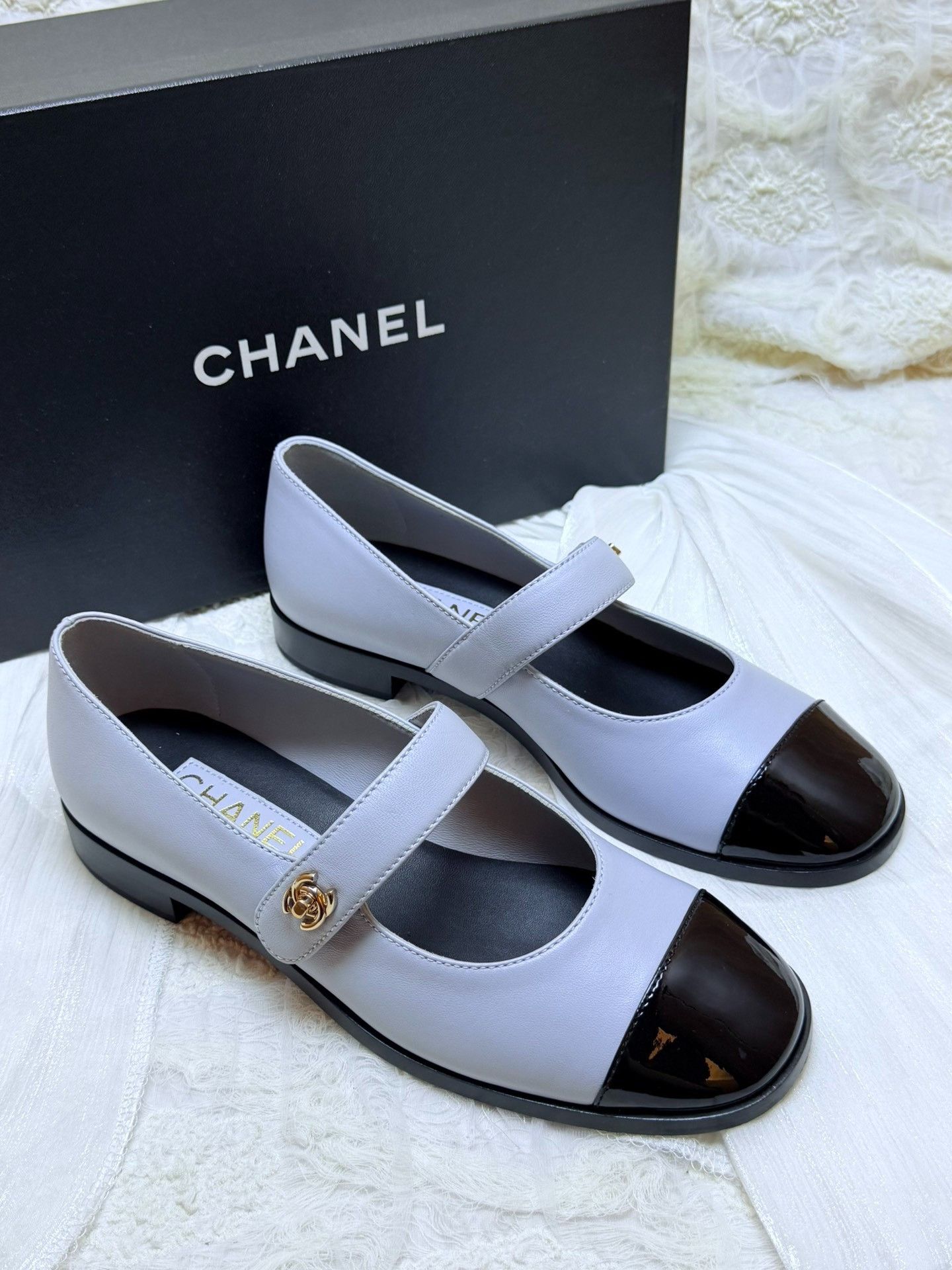Chanel Chanel Black Lowtop Sneakers us_8 Women Size US 8 / IT 38 - 3 Thumbnail