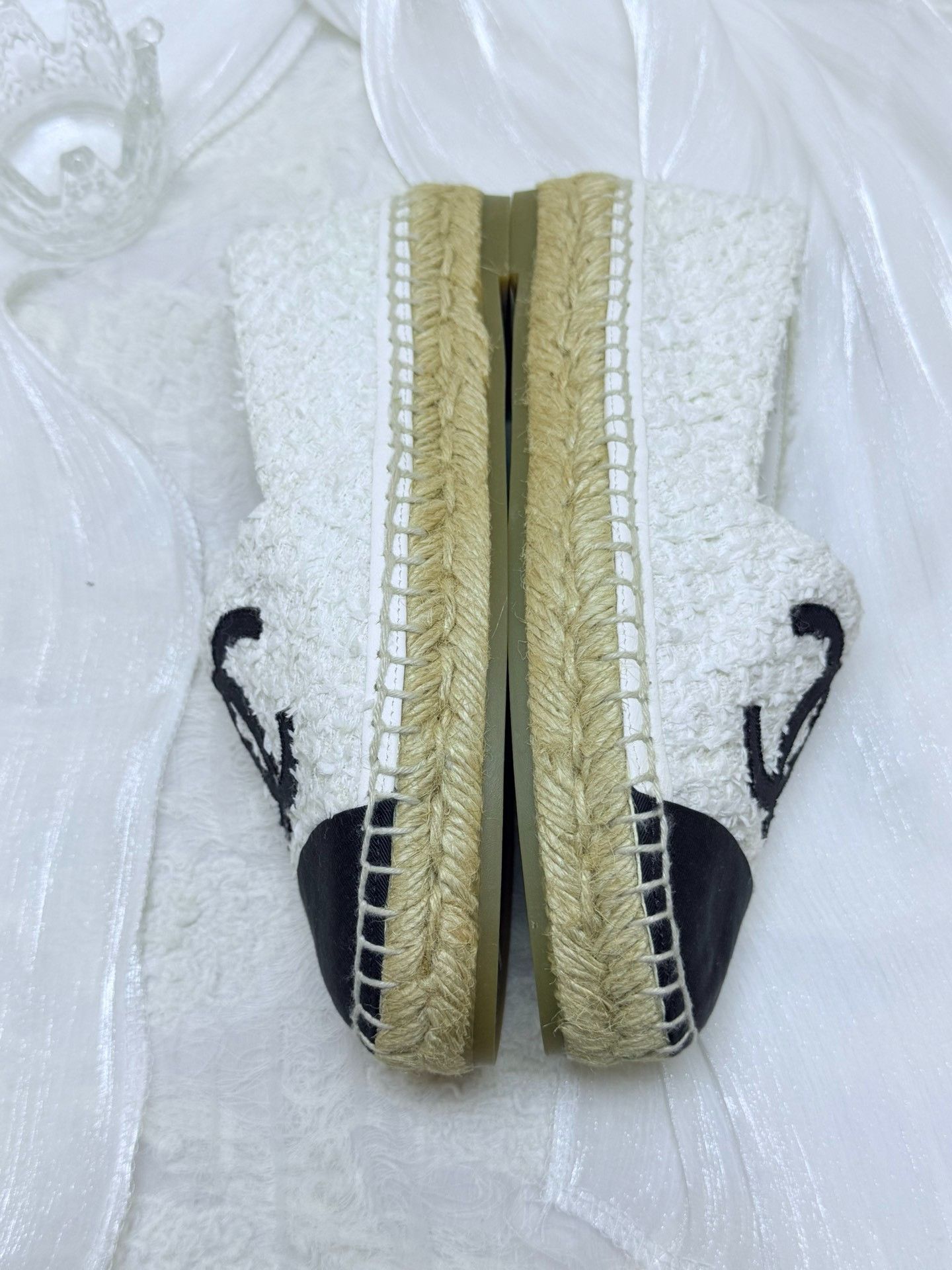 Chanel Chanel Black Lowtop Sneakers us_5 Women Size US 5 / IT 35 - 6 Thumbnail
