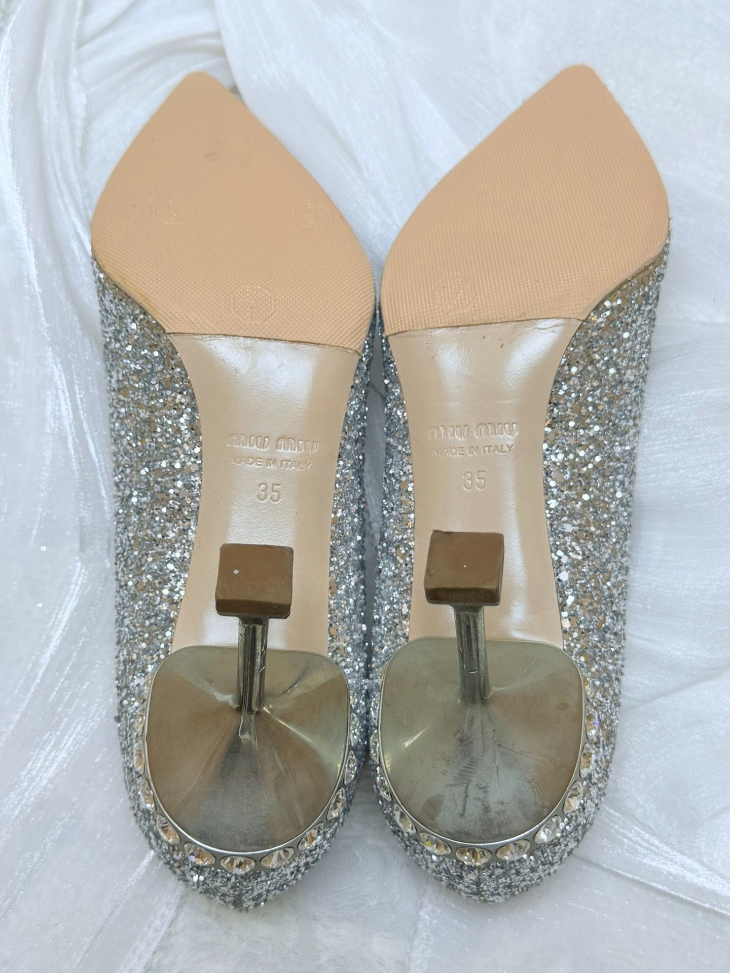 Miu Miu Miu Miu Silver Lowtop Sneakers us_5 Women Size US 5 / IT 35 - 7 Thumbnail