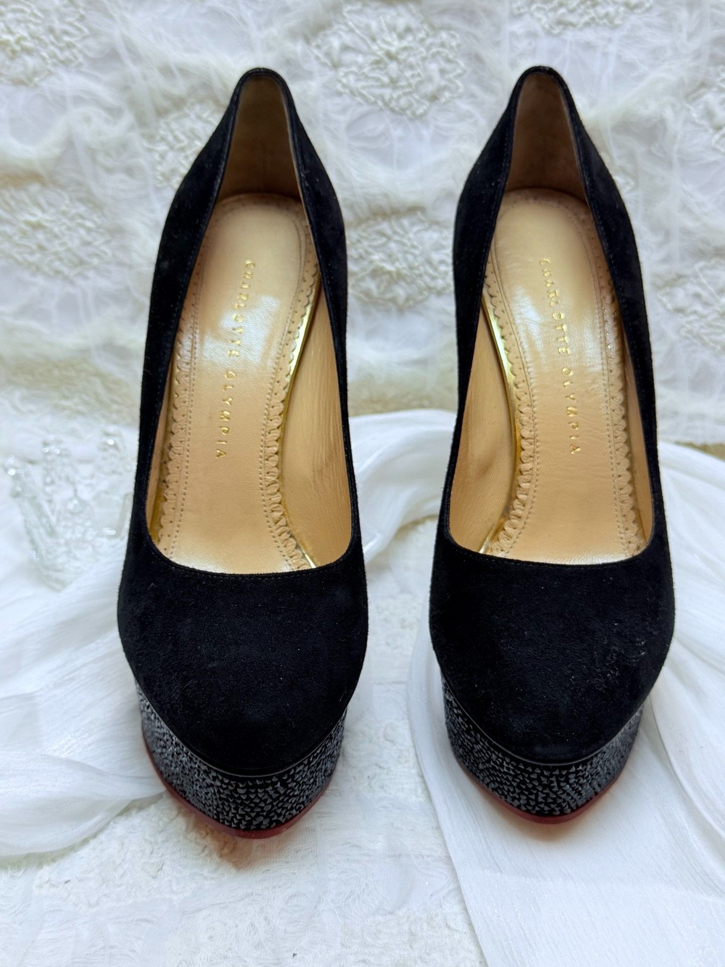 Charlotte Olympia Charlotte Olympia Suede Lowtop Sneakers us_9 Women Size US 9 / IT 39 - 2 Thumbnail