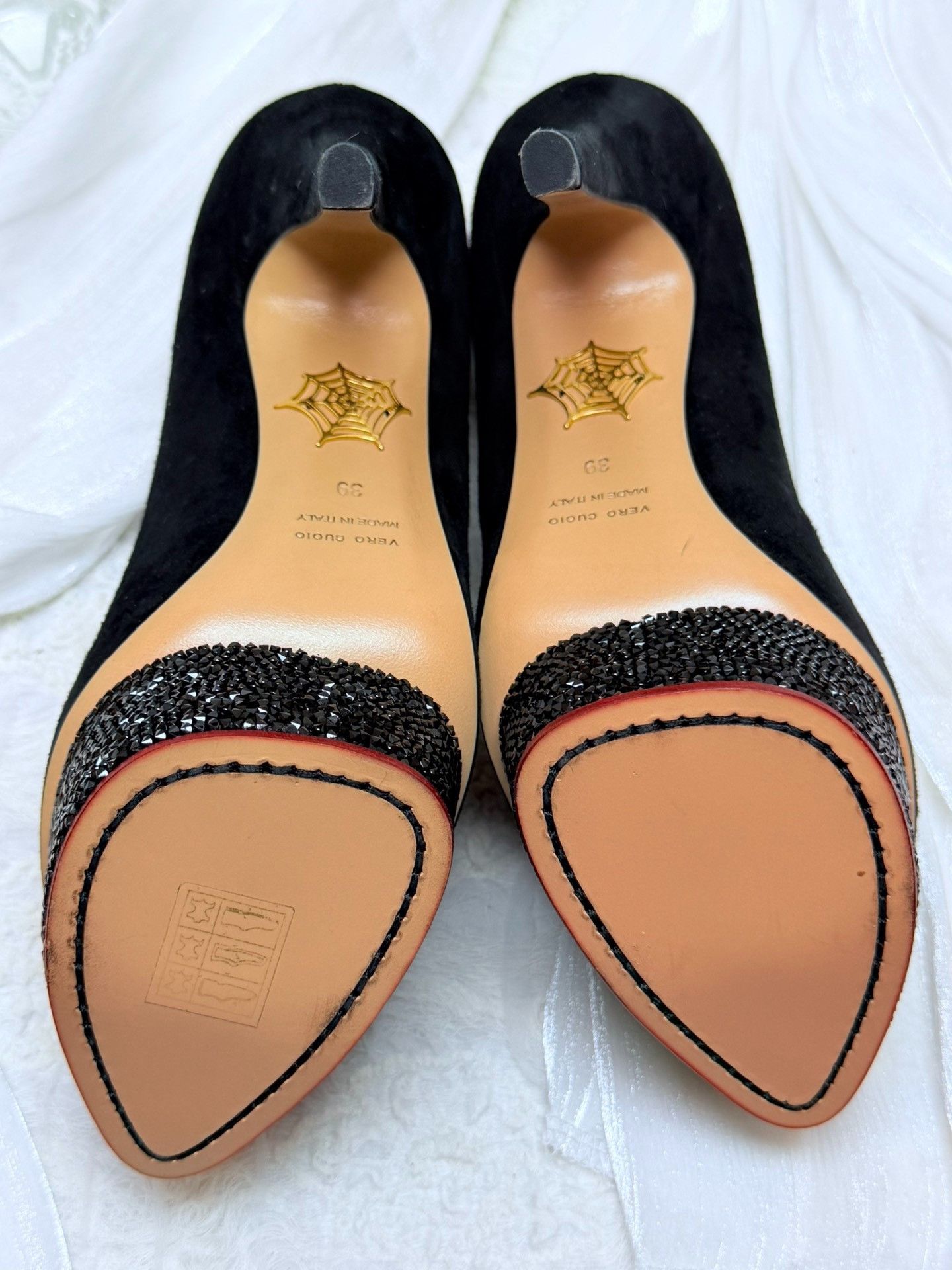 Charlotte Olympia Charlotte Olympia Suede Lowtop Sneakers us_9 Women Size US 9 / IT 39 - 5 Thumbnail