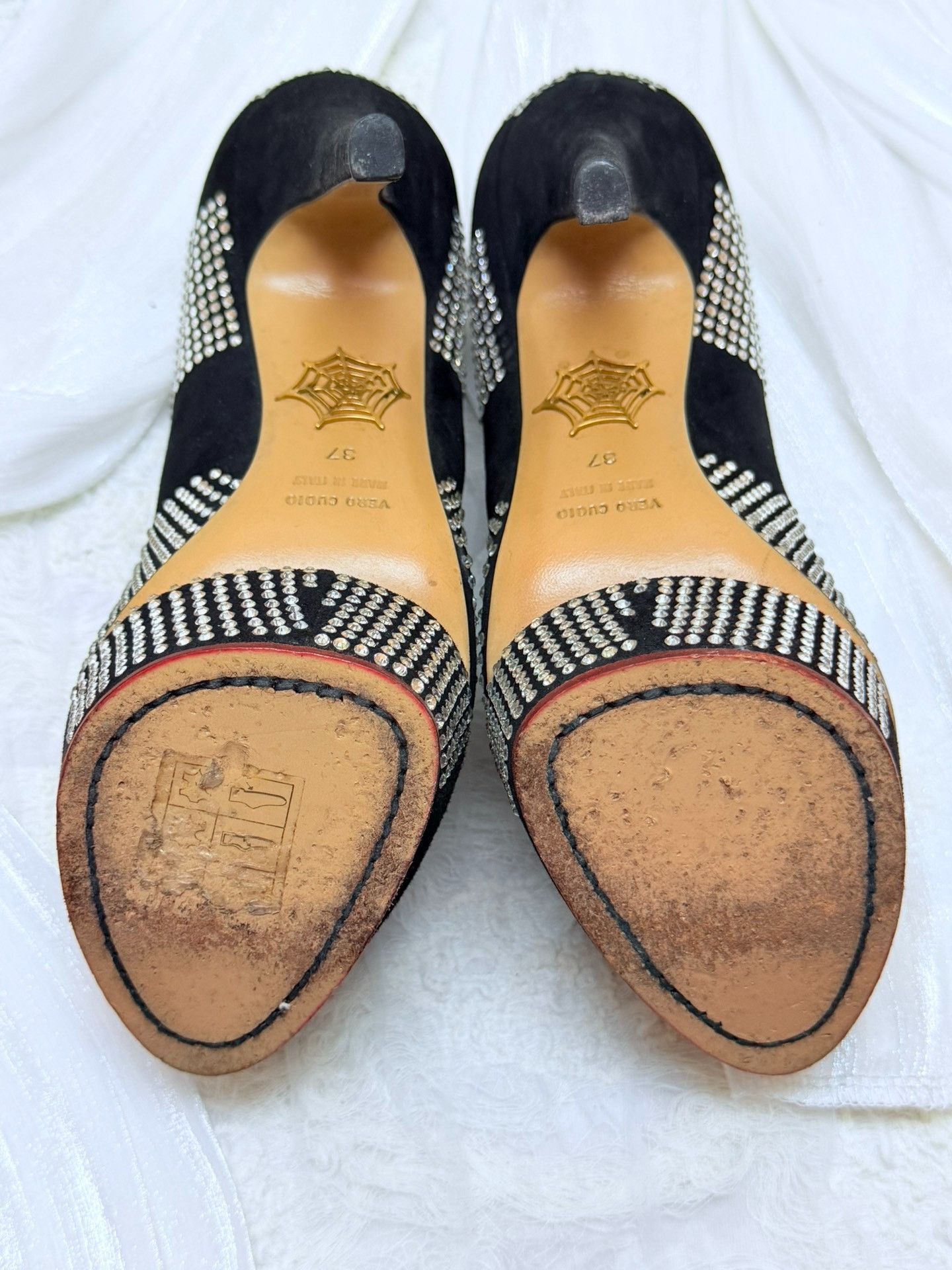 Charlotte Olympia Charlotte Olympia Velvet Black Lowtop Sneakers us_7 Women Size US 7 / IT 37 - 5 Thumbnail