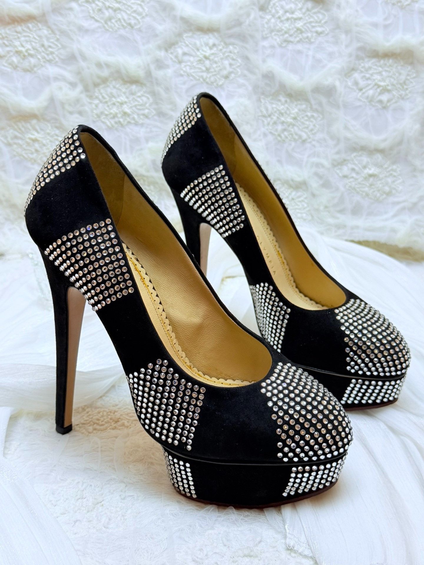 Charlotte Olympia Charlotte Olympia Velvet Black Lowtop Sneakers us_7 Women Size US 7 / IT 37 - 3 Thumbnail