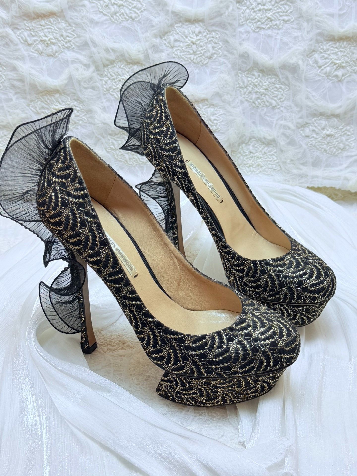 Nicholas Kirkwood Nicholas Kirkwood Limited Embroidered Black Lowtop Sneake... Size US 9 / IT 39 - 2 Thumbnail