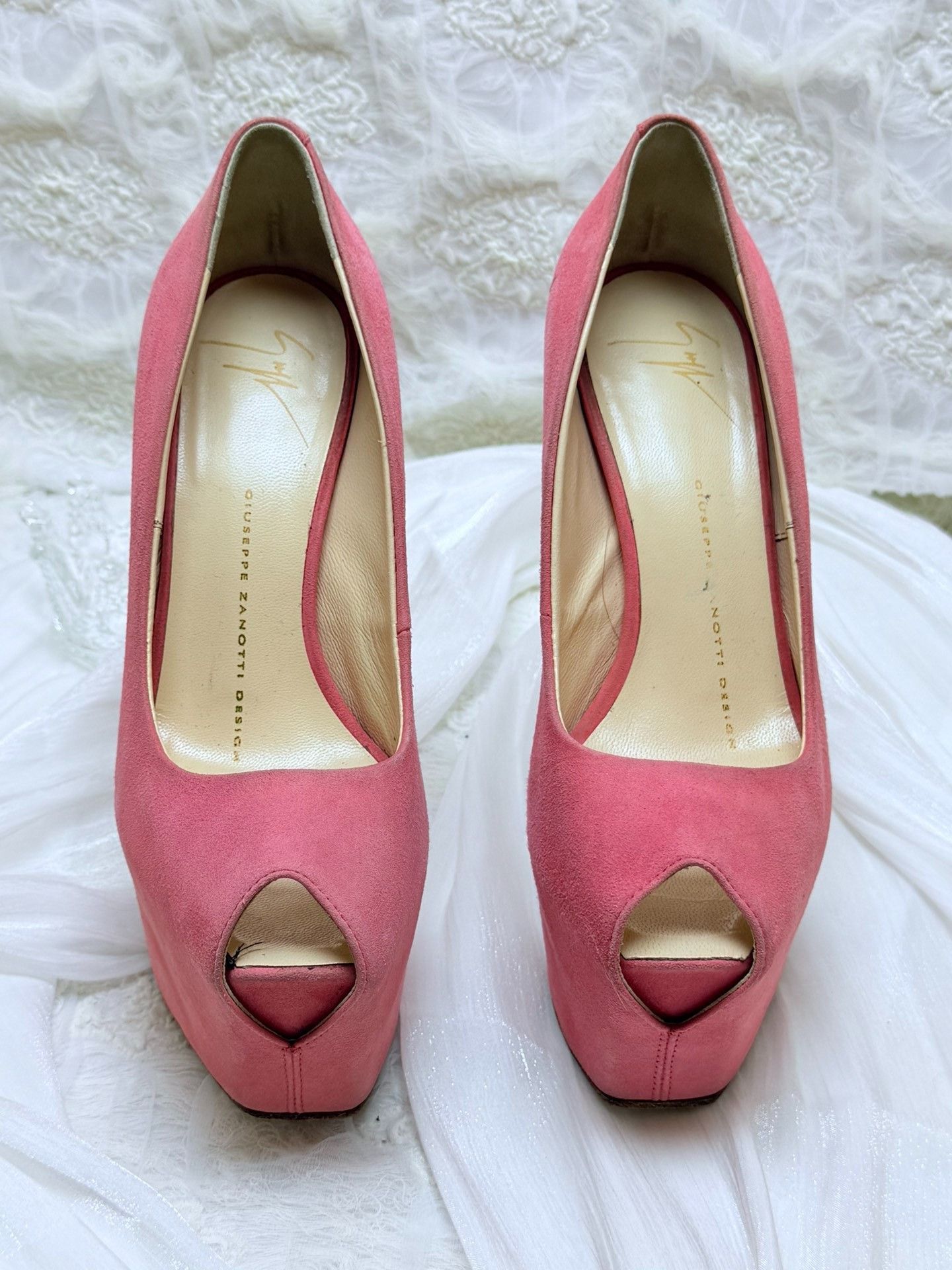 Giuseppe Zanotti Giuseppe Zanotti Suede Pink Lowtop Sneakers us_5 Women Size US 5 / IT 35 - 2 Thumbnail