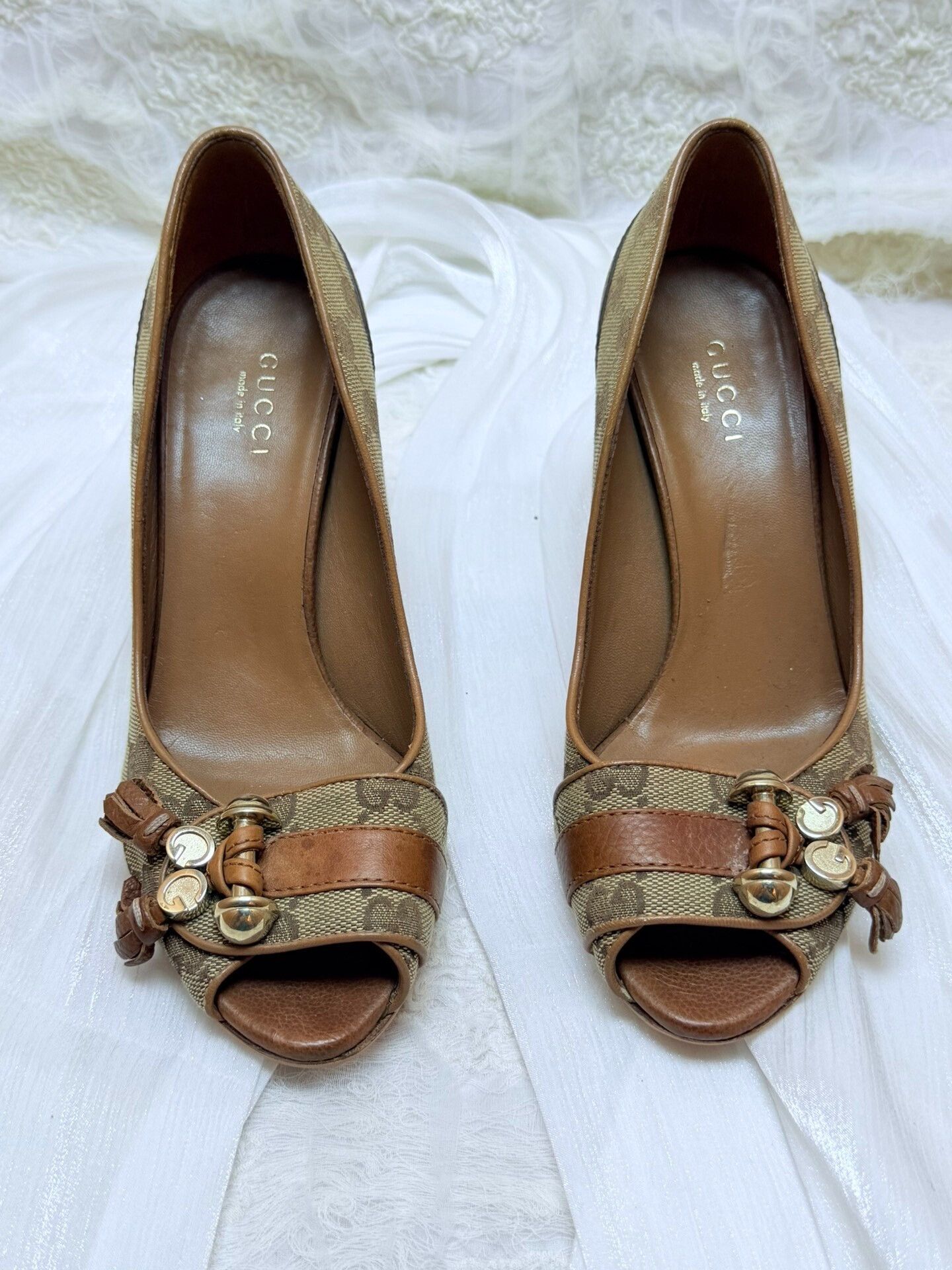 Gucci Gucci Gold Lowtop Sneakers us_5 Women Size US 5 / IT 35 - 3 Thumbnail
