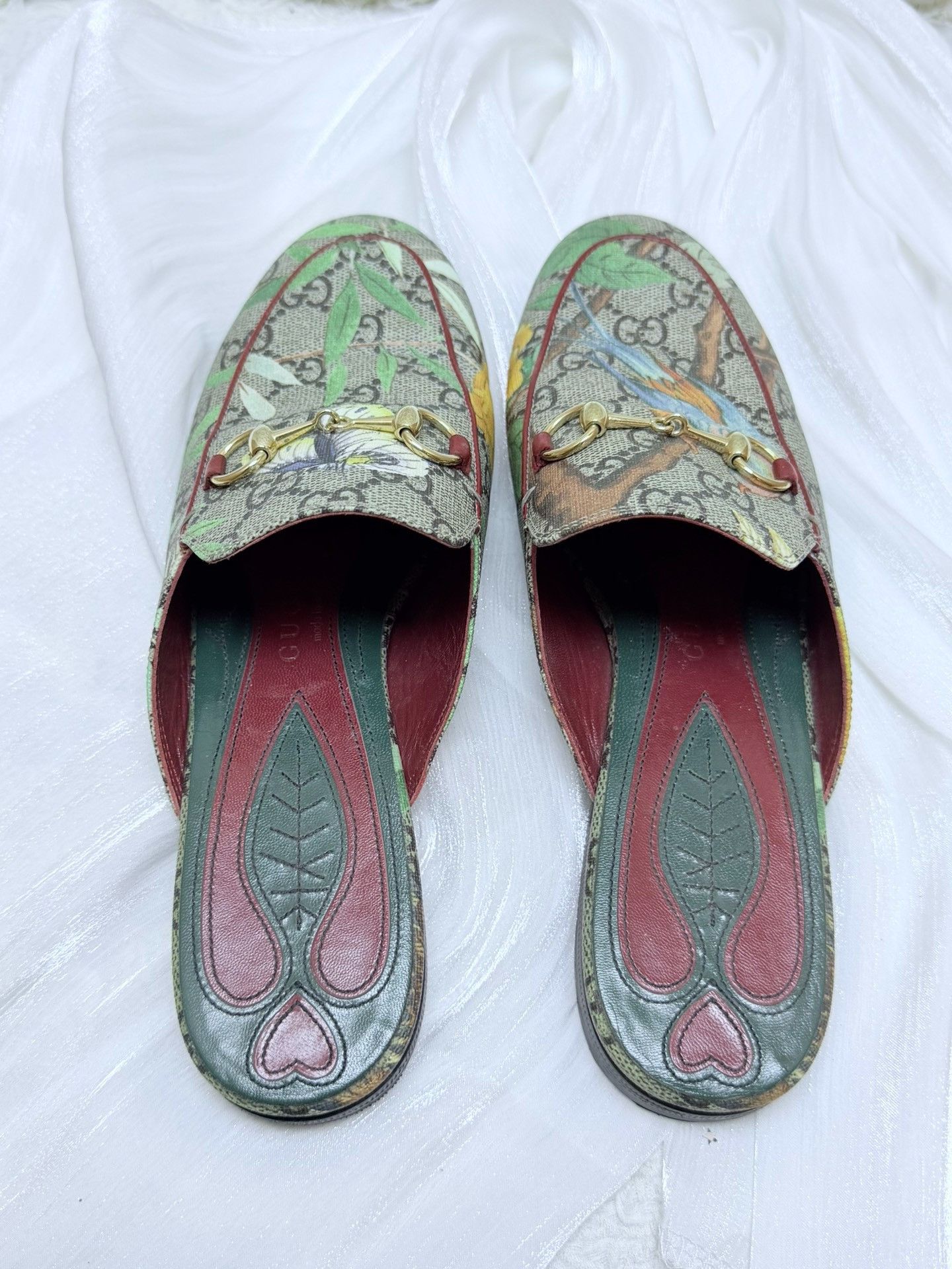Gucci Gucci Floral Gold Sandals us_7 Women Size US 7 / IT 37 - 4 Thumbnail