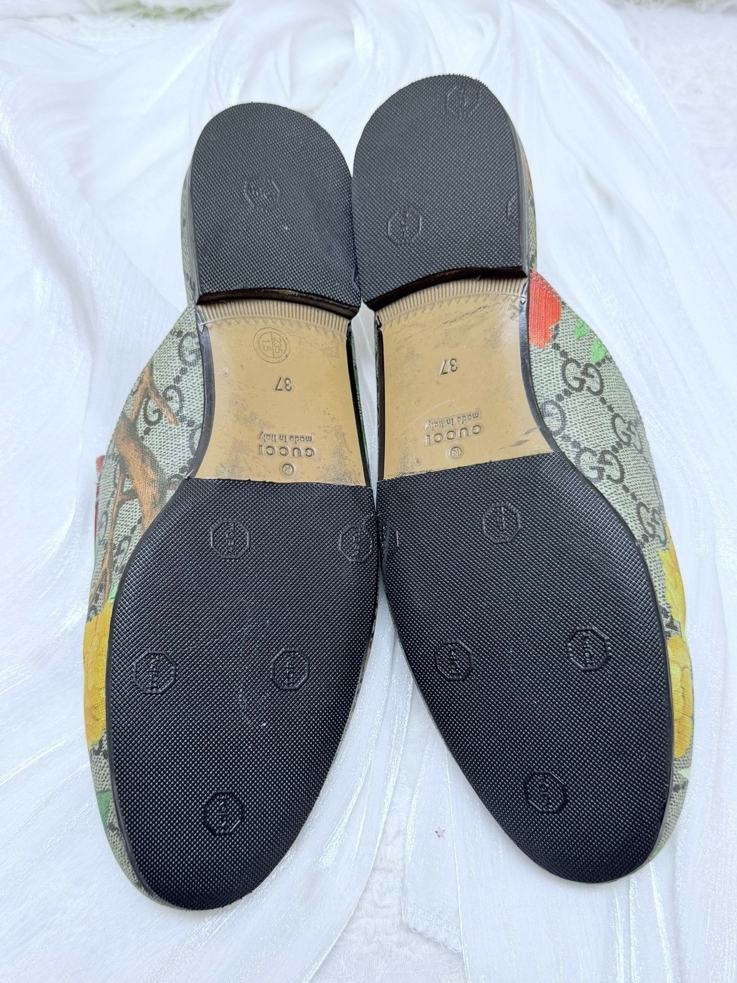 Gucci Gucci Floral Gold Sandals us_7 Women Size US 7 / IT 37 - 6 Thumbnail