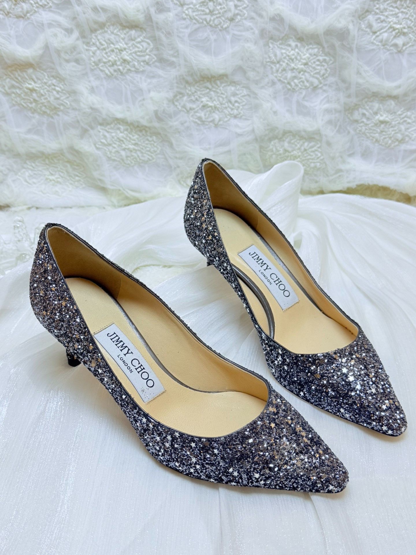 Jimmy Choo Jimmy Choo Silver Lowtop Sneakers it_34 Women Size US 4 / IT 34 - 4 Thumbnail