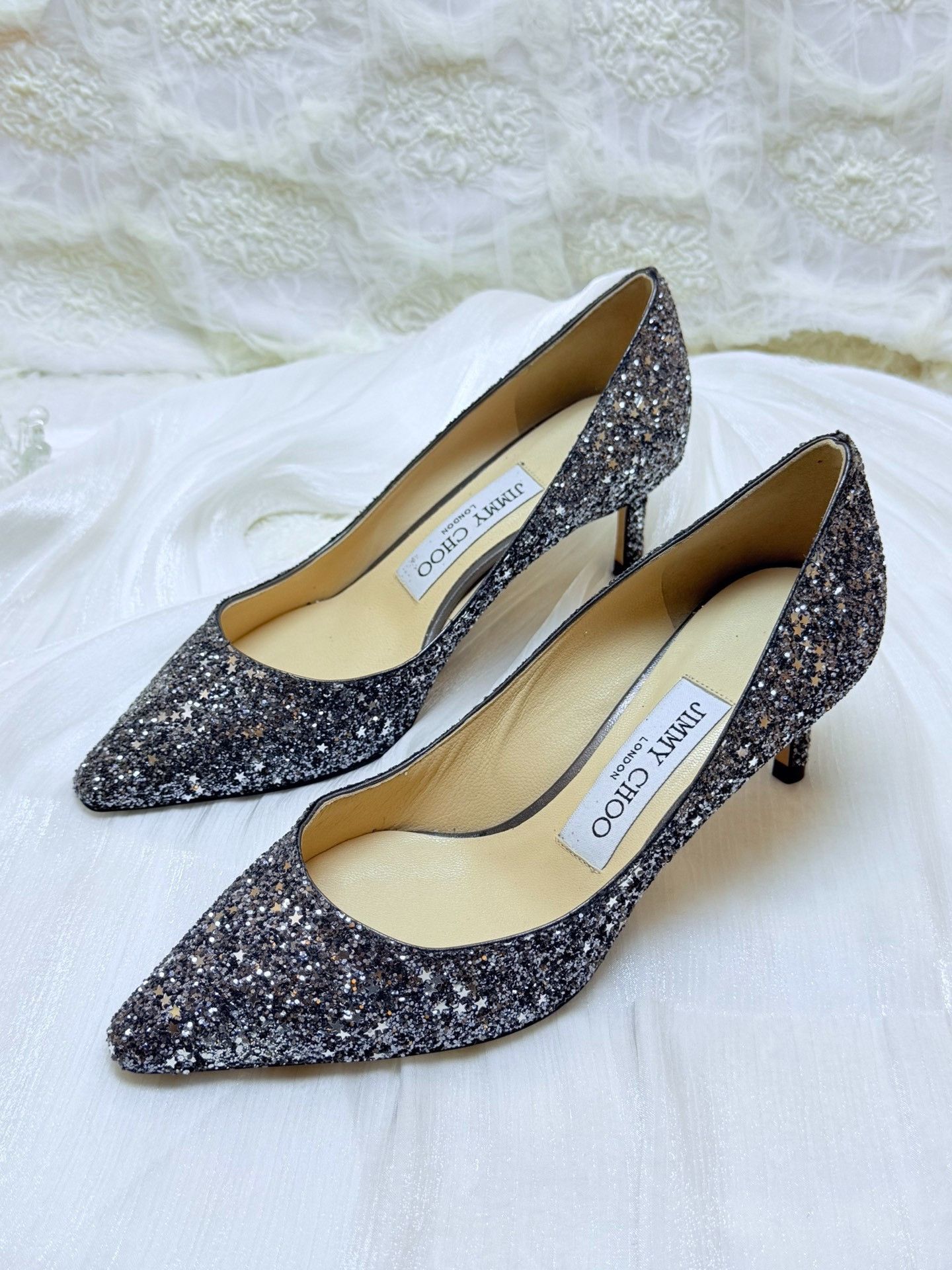 Jimmy Choo Jimmy Choo Silver Lowtop Sneakers it_34 Women Size US 4 / IT 34 - 2 Thumbnail