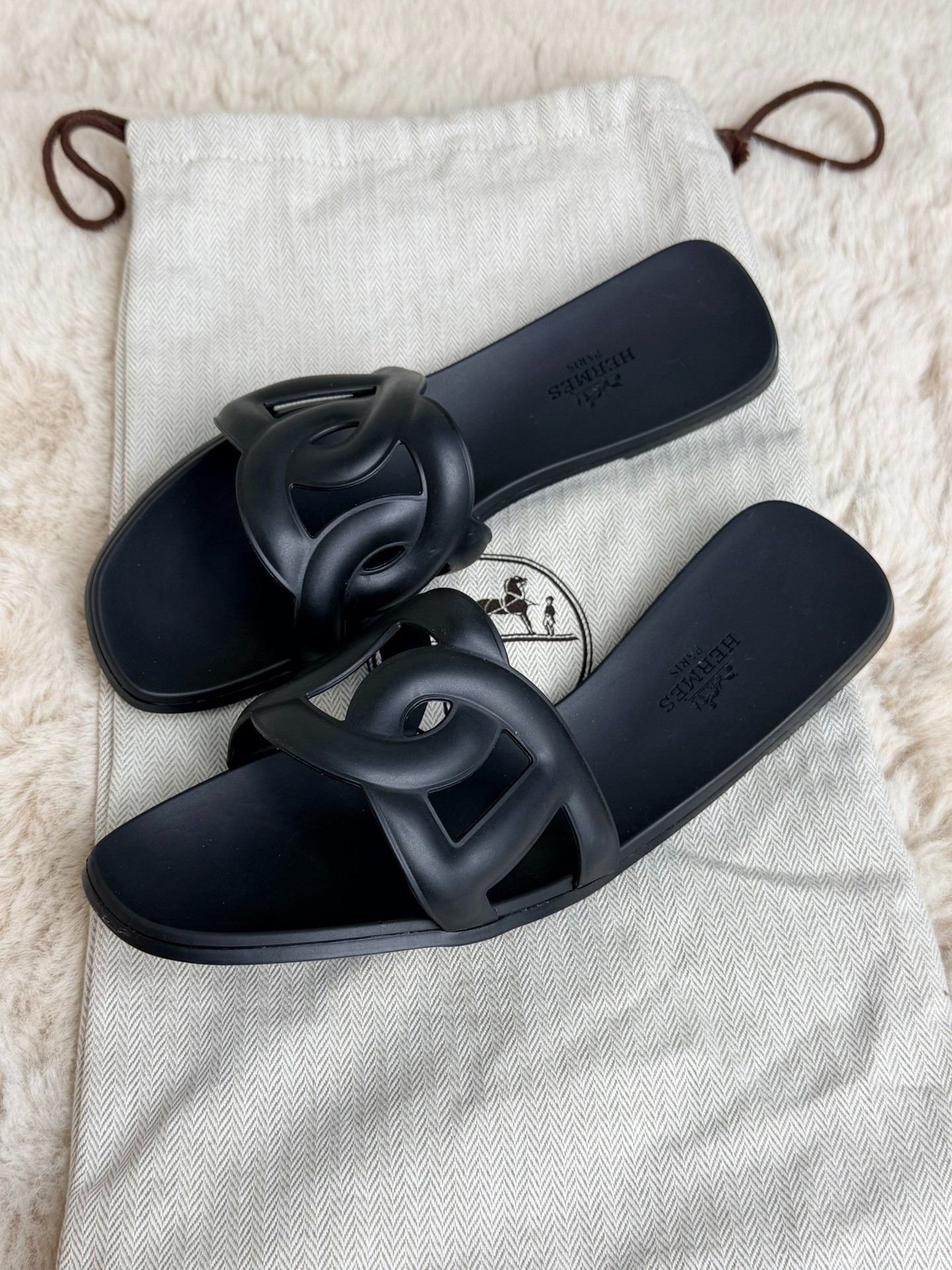 Hermes Hermes Black Sandals us_7 Women Size US 7 / IT 37 - 2 Thumbnail