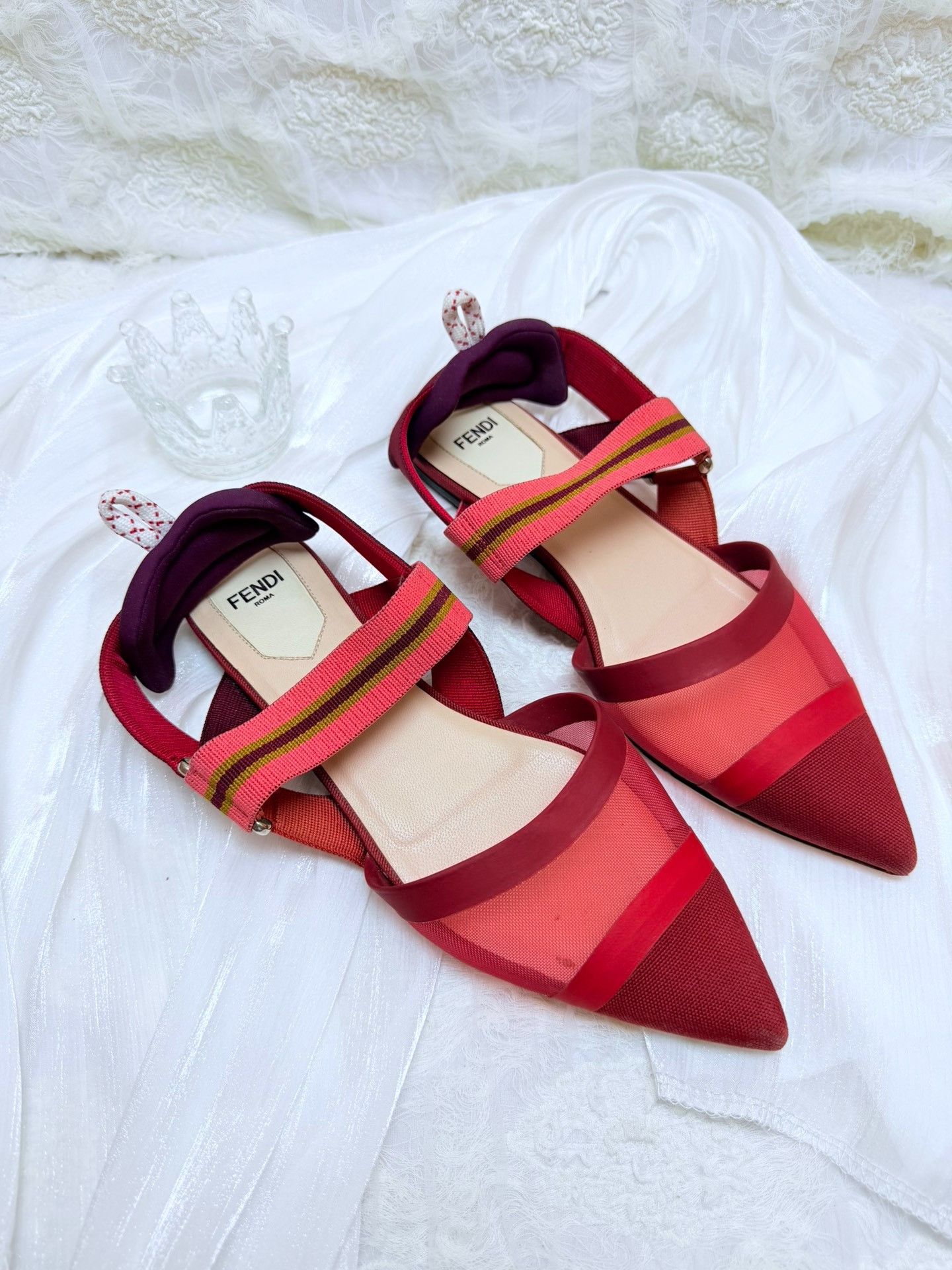 Fendi Fendi Red Lowtop Sneakers us_7 Women Size US 7 / IT 37 - 3 Thumbnail