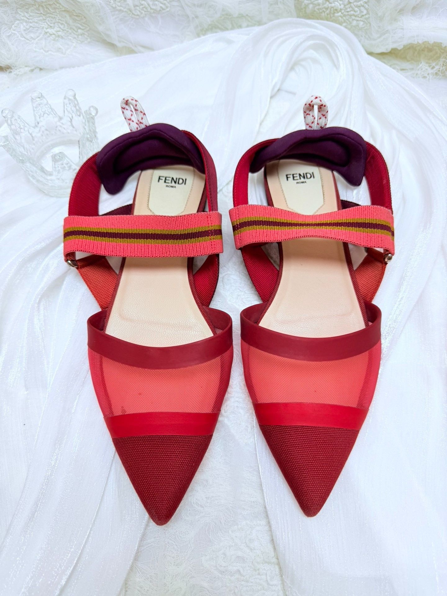Fendi Fendi Red Lowtop Sneakers us_7 Women Size US 7 / IT 37 - 2 Thumbnail