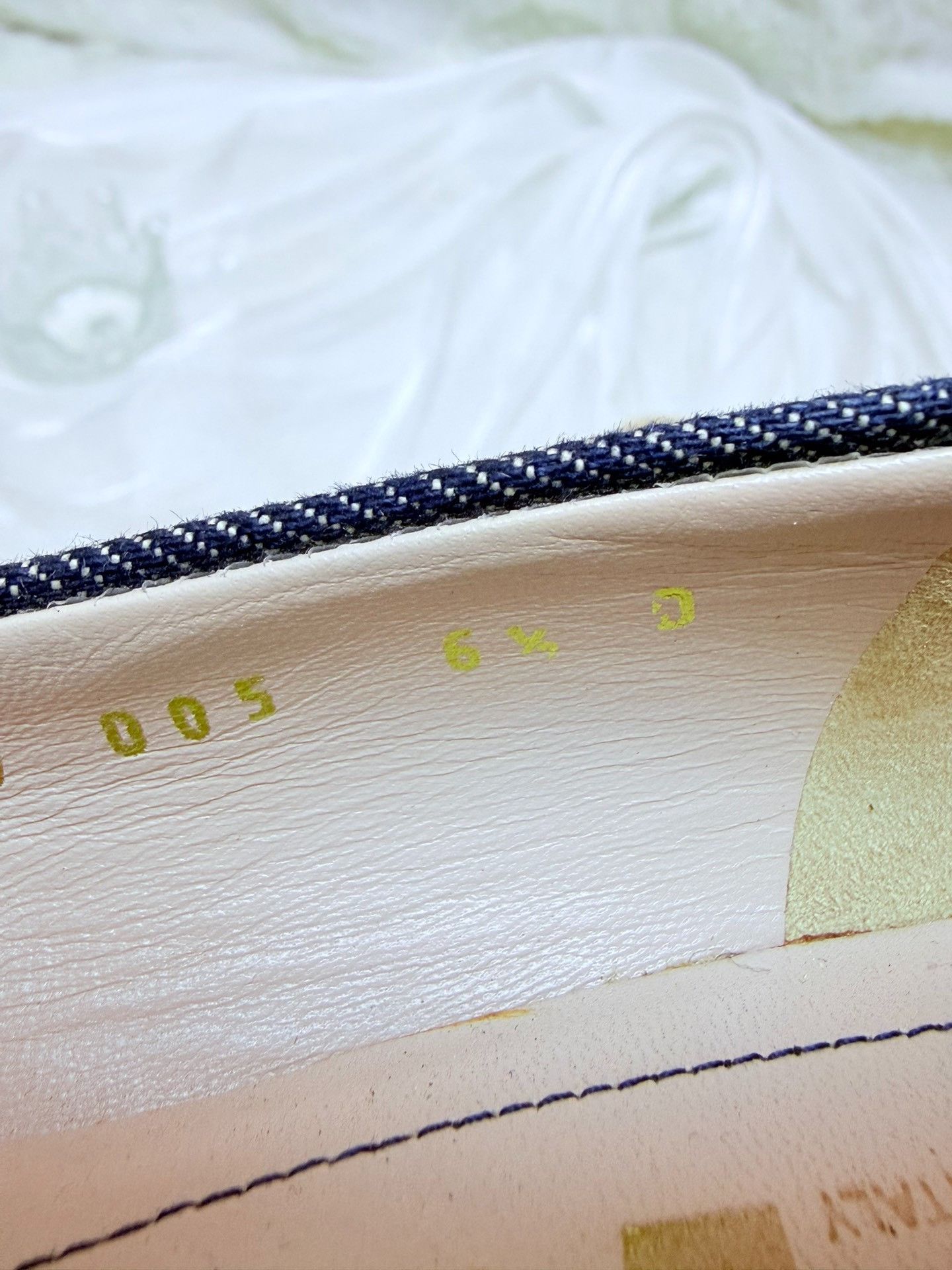 Salvatore Ferragamo Salvatore Ferragamo Denim Blue Lowtop Sneakers us_7 Women Size US 7 / IT 37 - 7 Thumbnail
