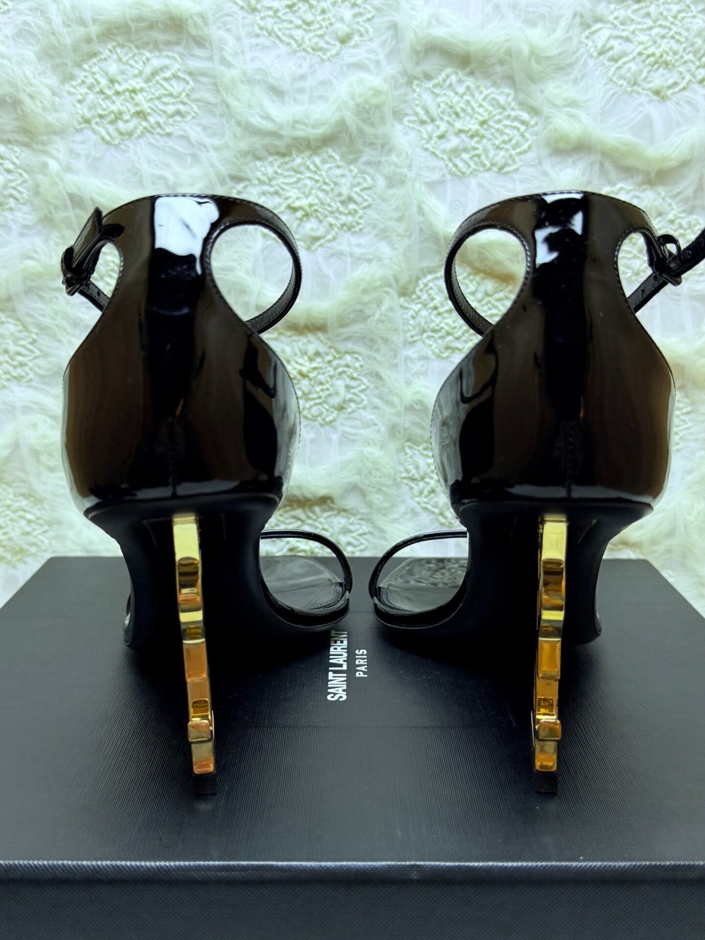 Saint Laurent Paris Saint Laurent Paris Patent Gold Sandals us_7 Women Size US 7 / IT 37 - 4 Thumbnail