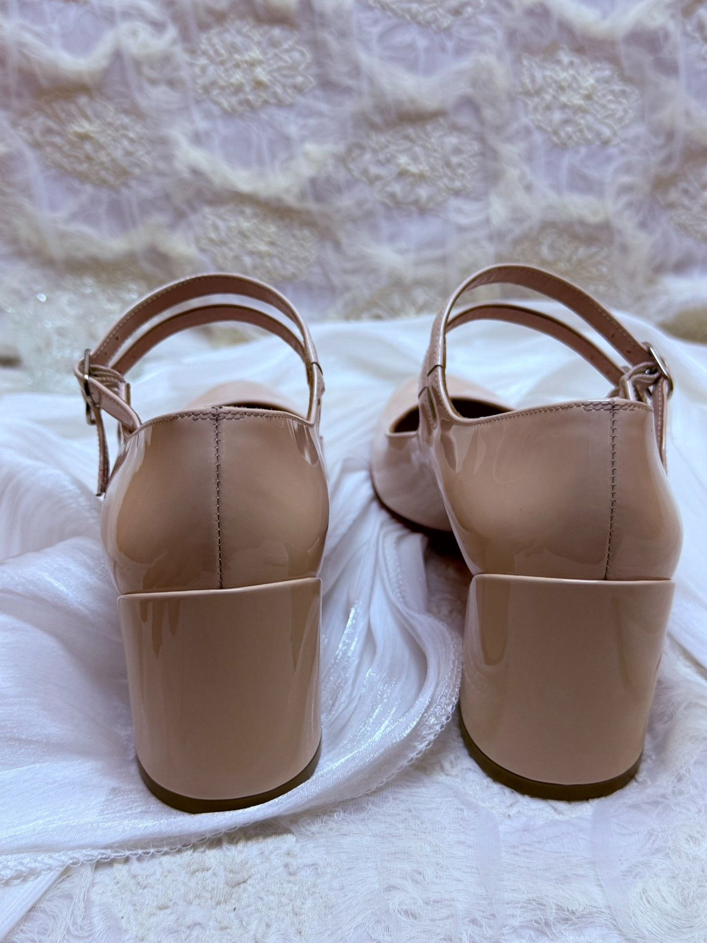Christian Louboutin Christian Louboutin Pink Lowtop Sneakers us_7-5 Women Size US 7.5 / IT 37.5 - 5 Thumbnail